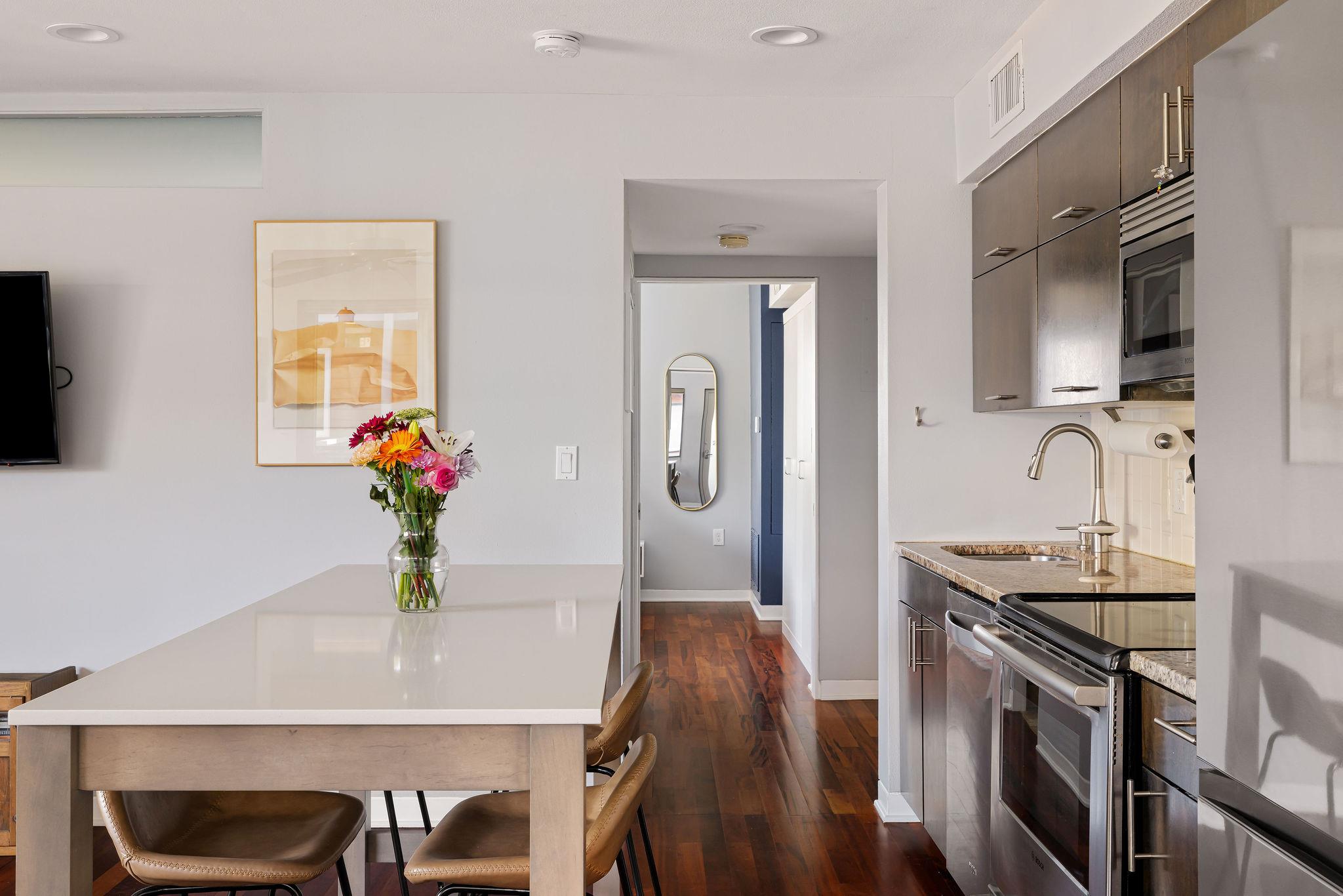 904 West Ave # 213, Austin, TX 78701