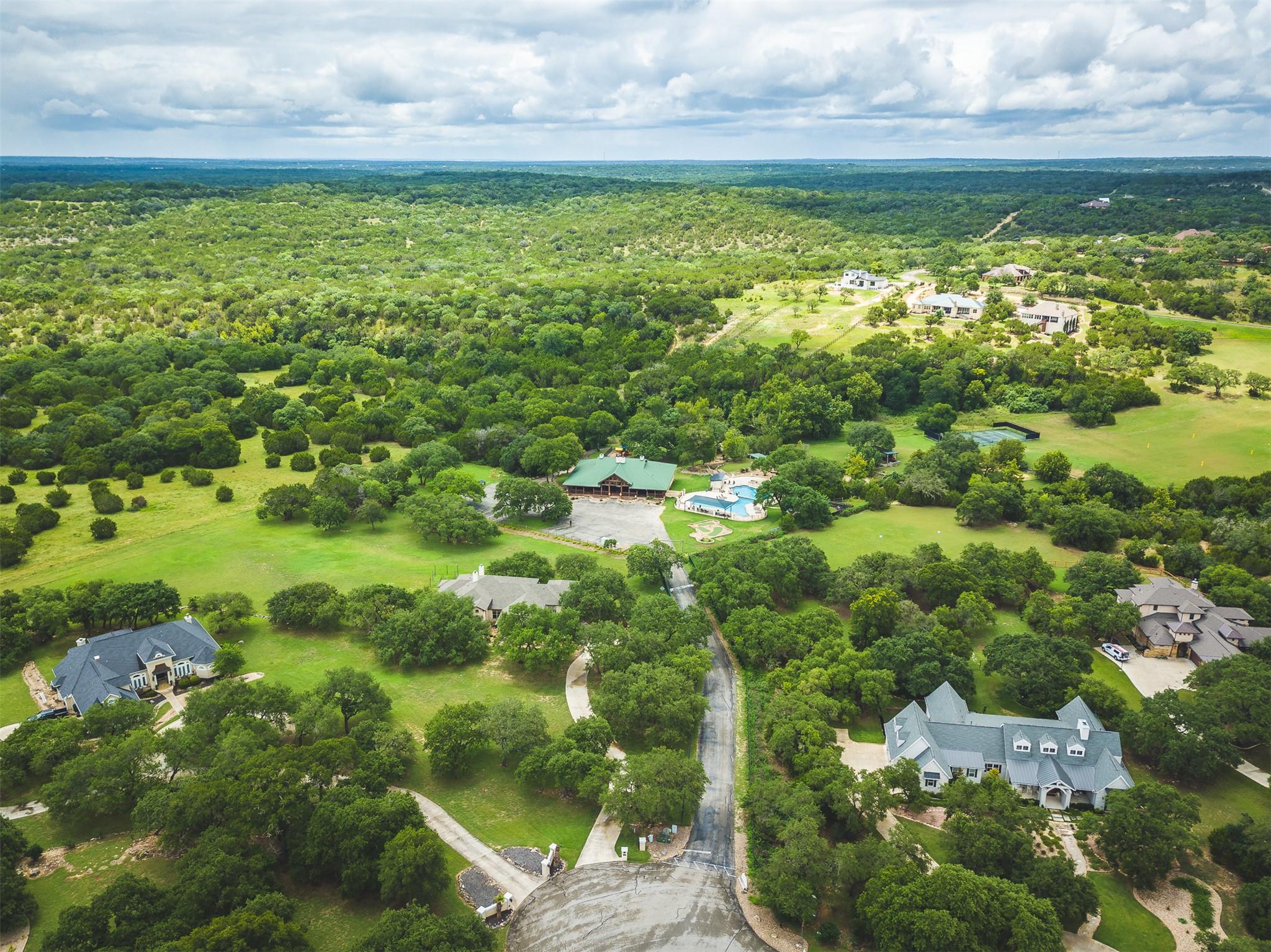 235 Campolina Ln, Driftwood, TX 78619