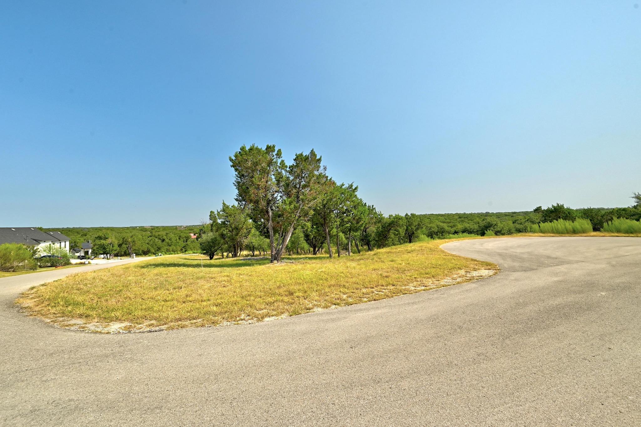 235 Campolina Ln, Driftwood, TX 78619