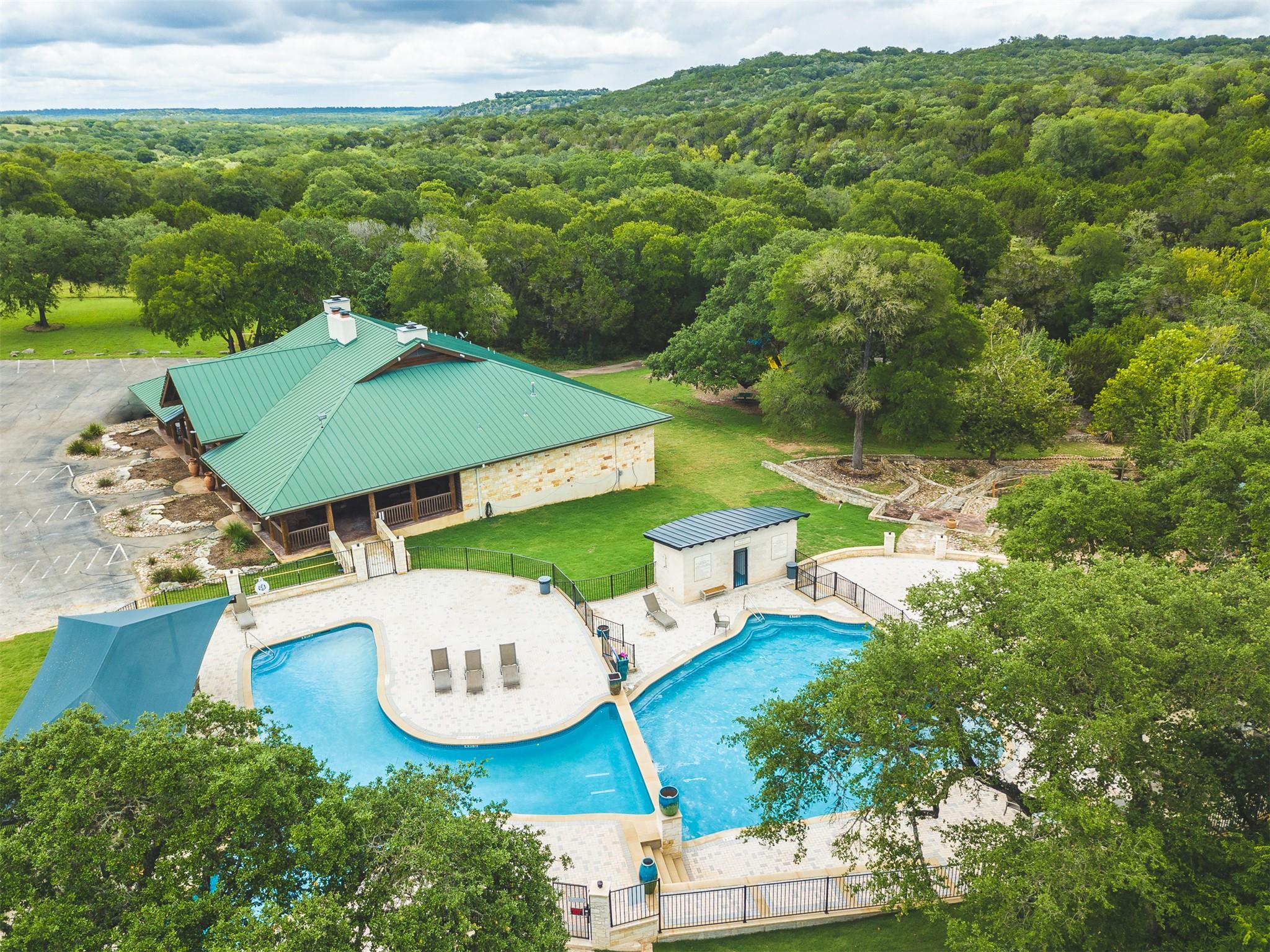 235 Campolina Ln, Driftwood, TX 78619