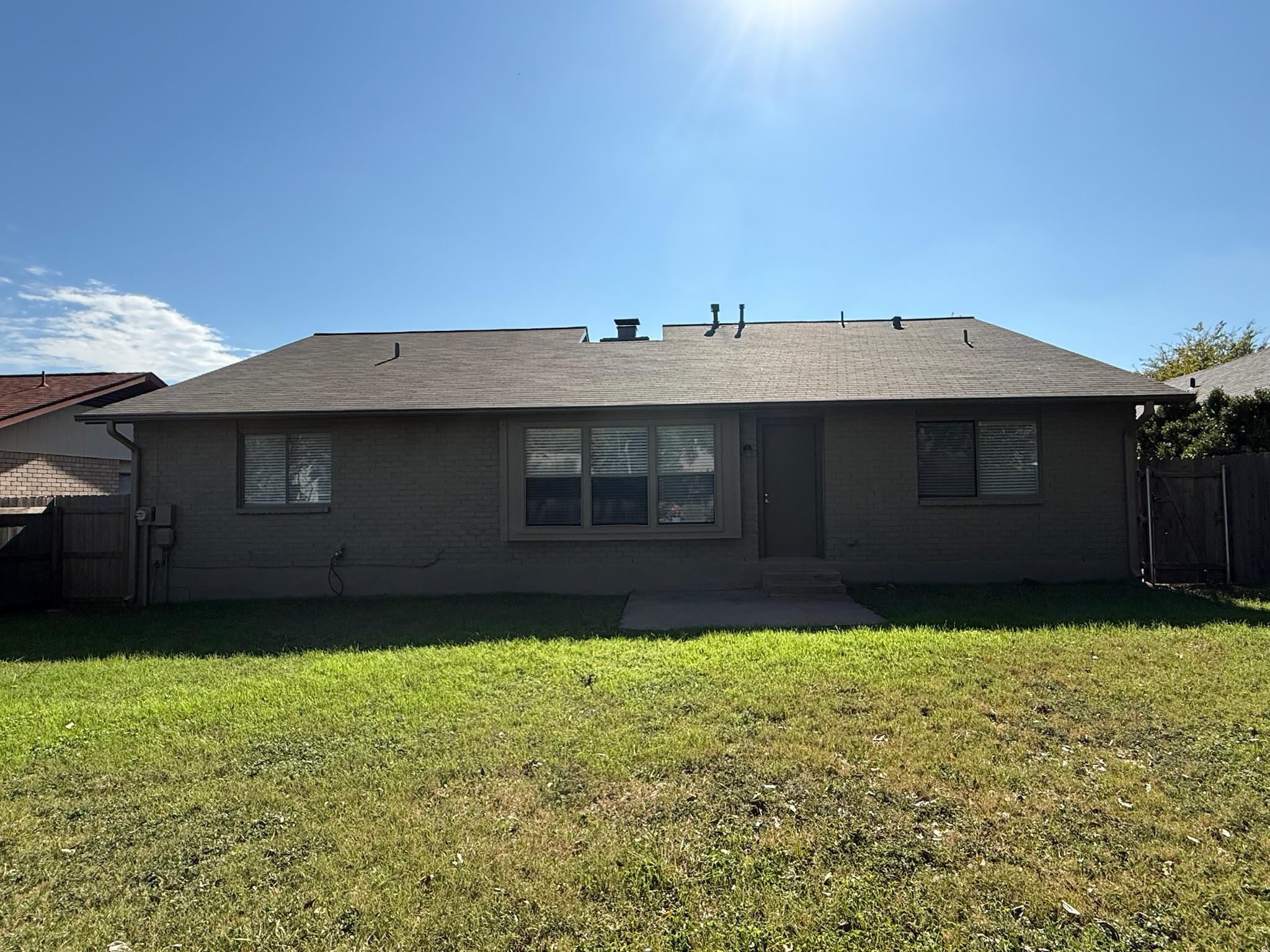 12012 Swallow Dr, Austin, TX 78750