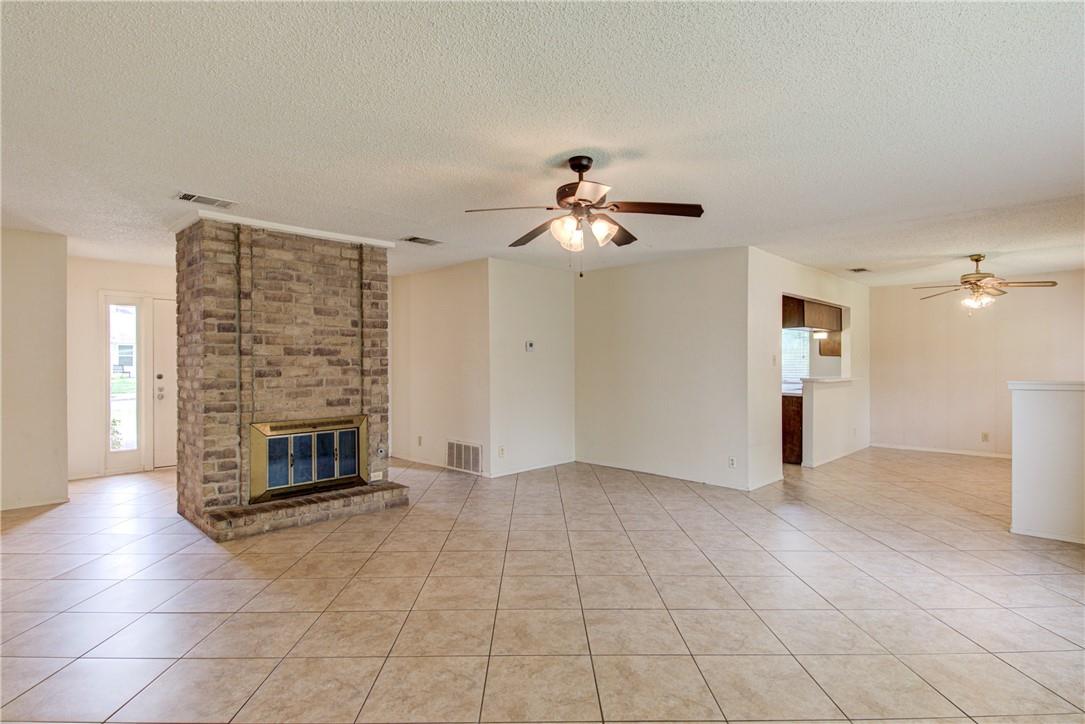 12012 Swallow Dr, Austin, TX 78750