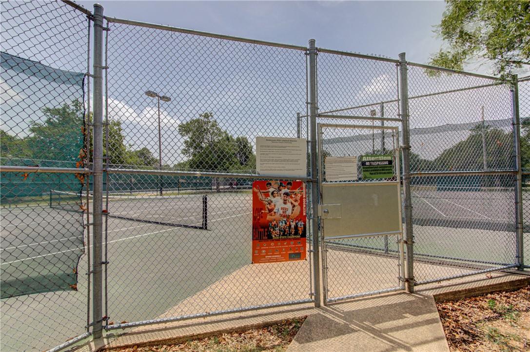 12012 Swallow Dr, Austin, TX 78750