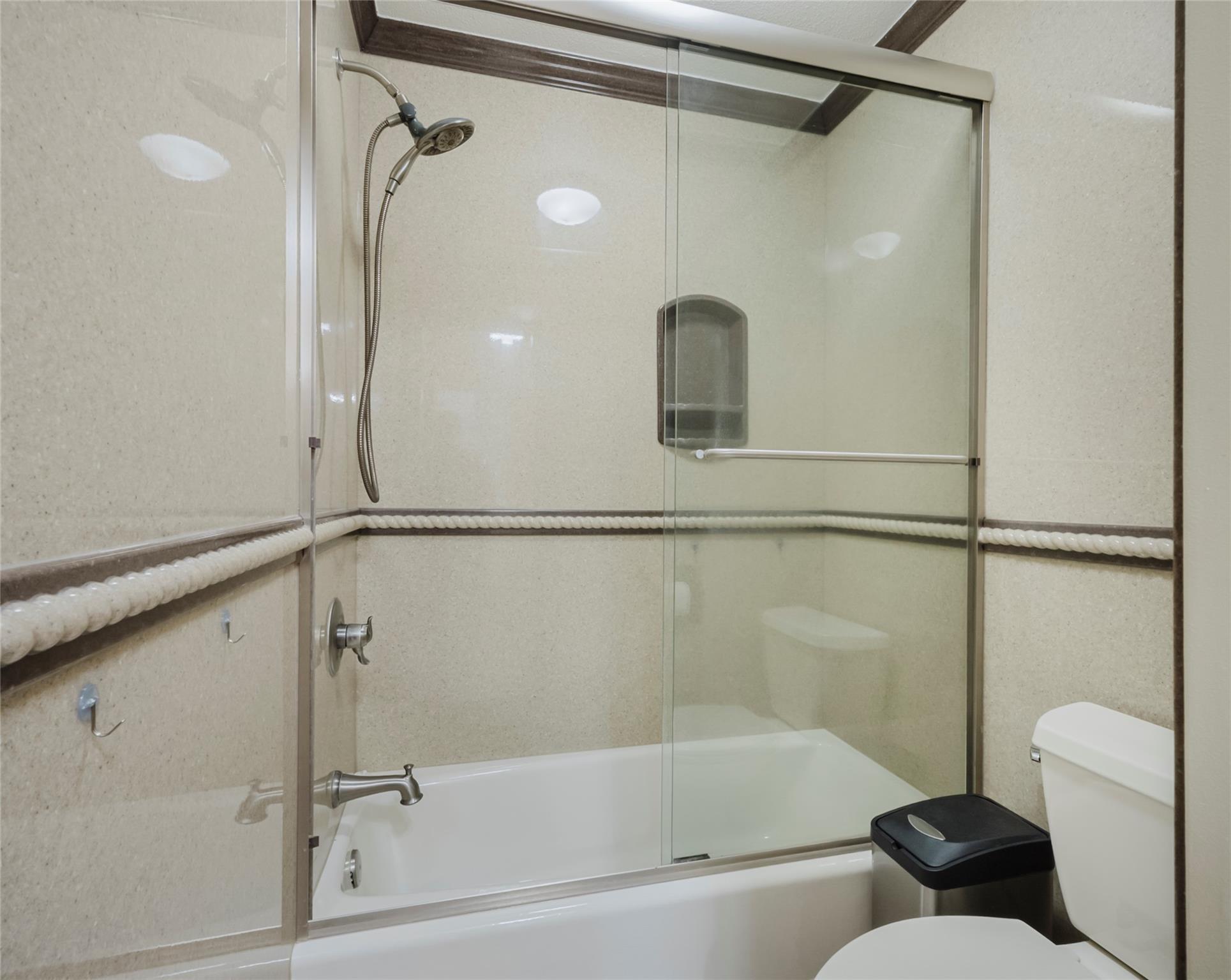 985 County Road 388, Jarrell, TX 76537