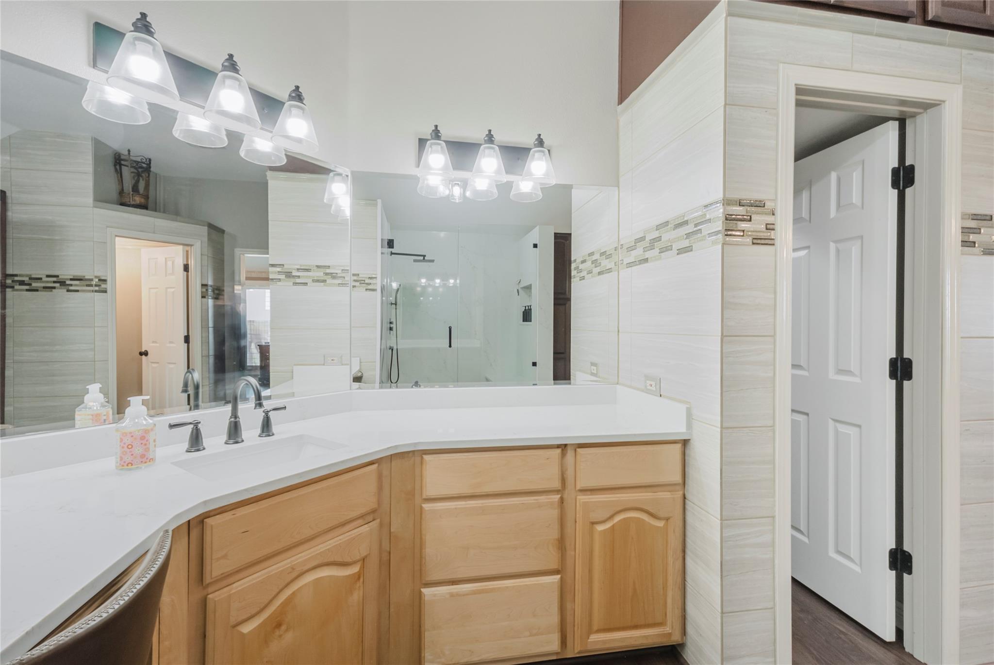 985 County Road 388, Jarrell, TX 76537