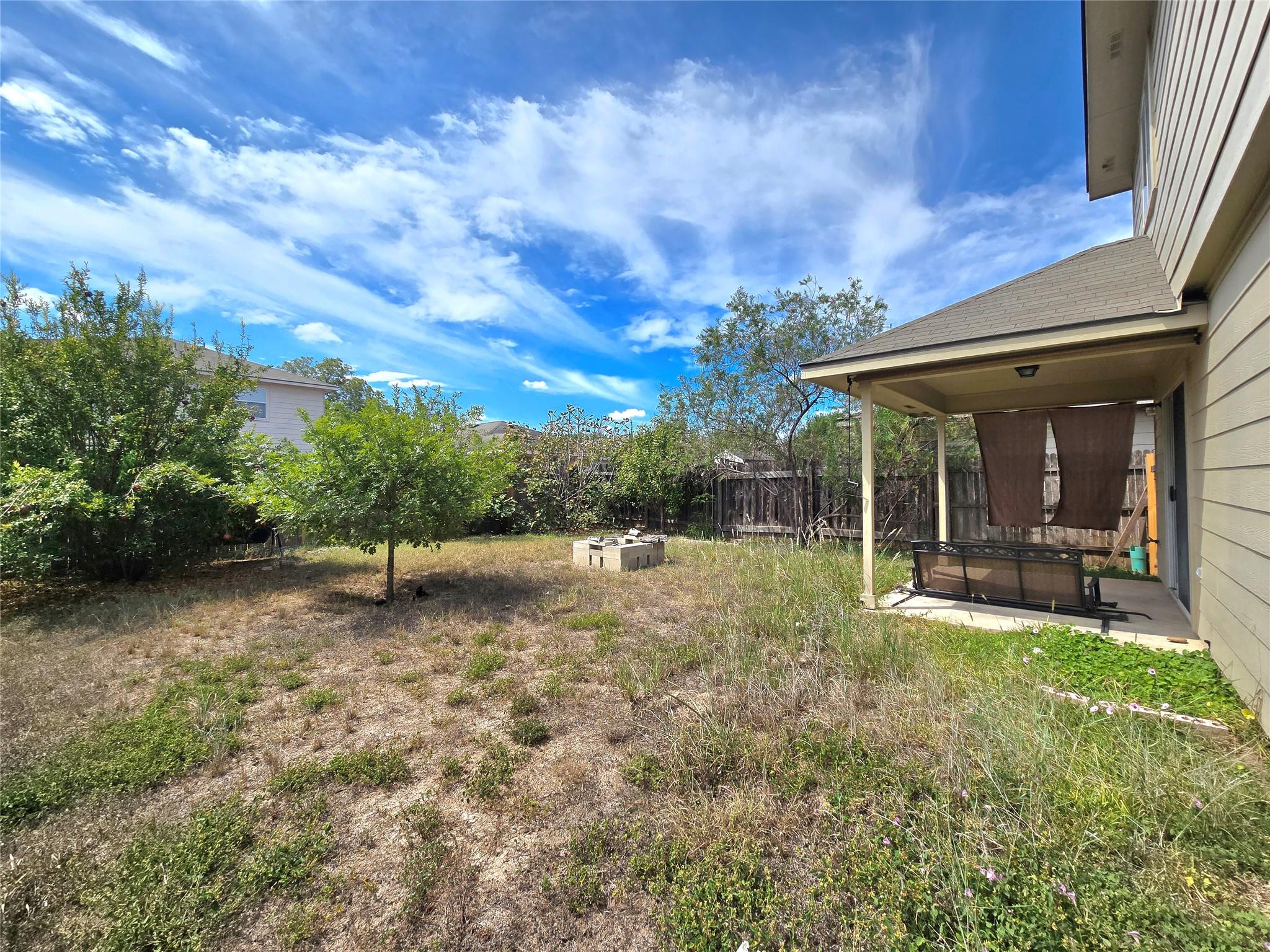 133 Hillhouse Ln, Manchaca, TX 78652