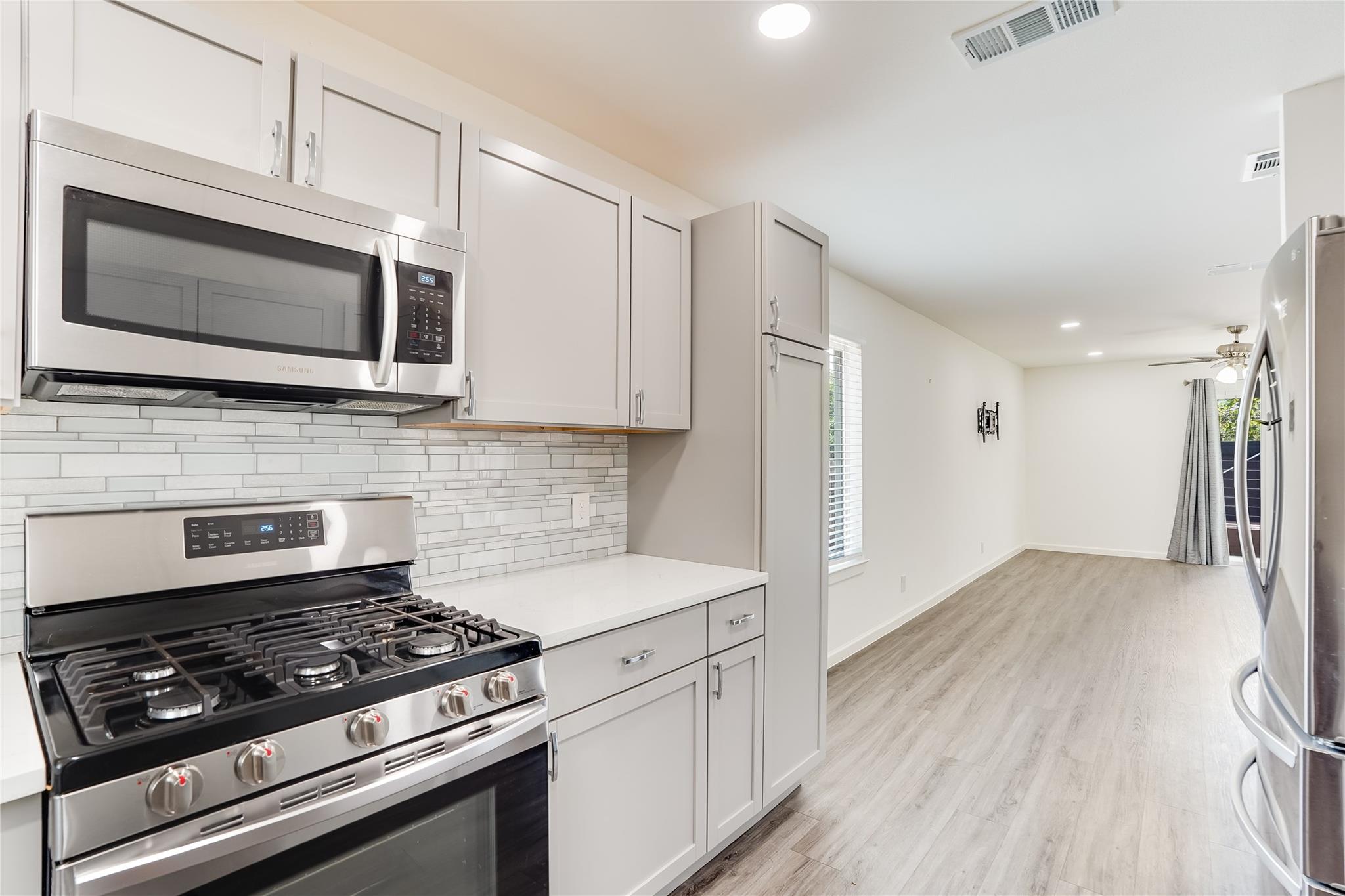 711 Buckingham Pl, Austin, TX 78745