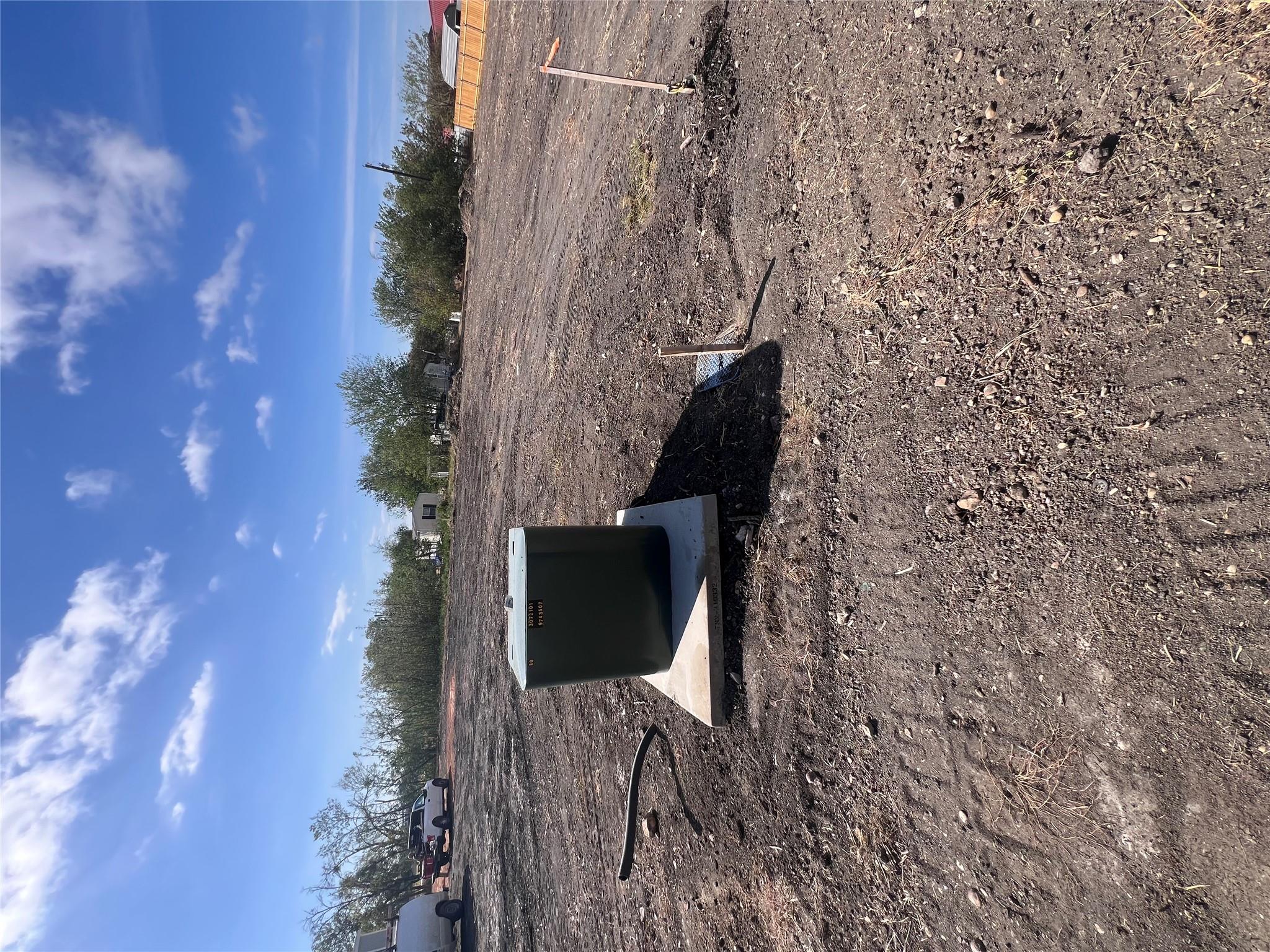 706 E Pecan St, Granger, TX 76530