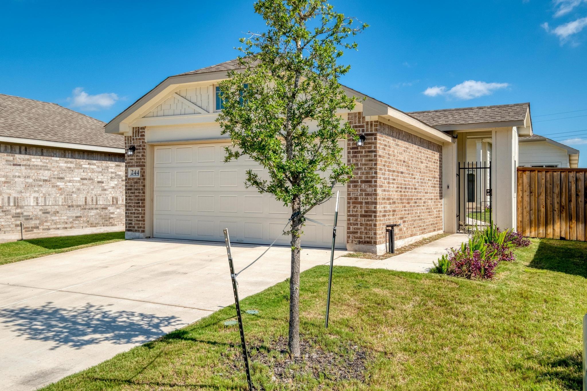 244 Driftwood Ln, Bastrop, TX 78602