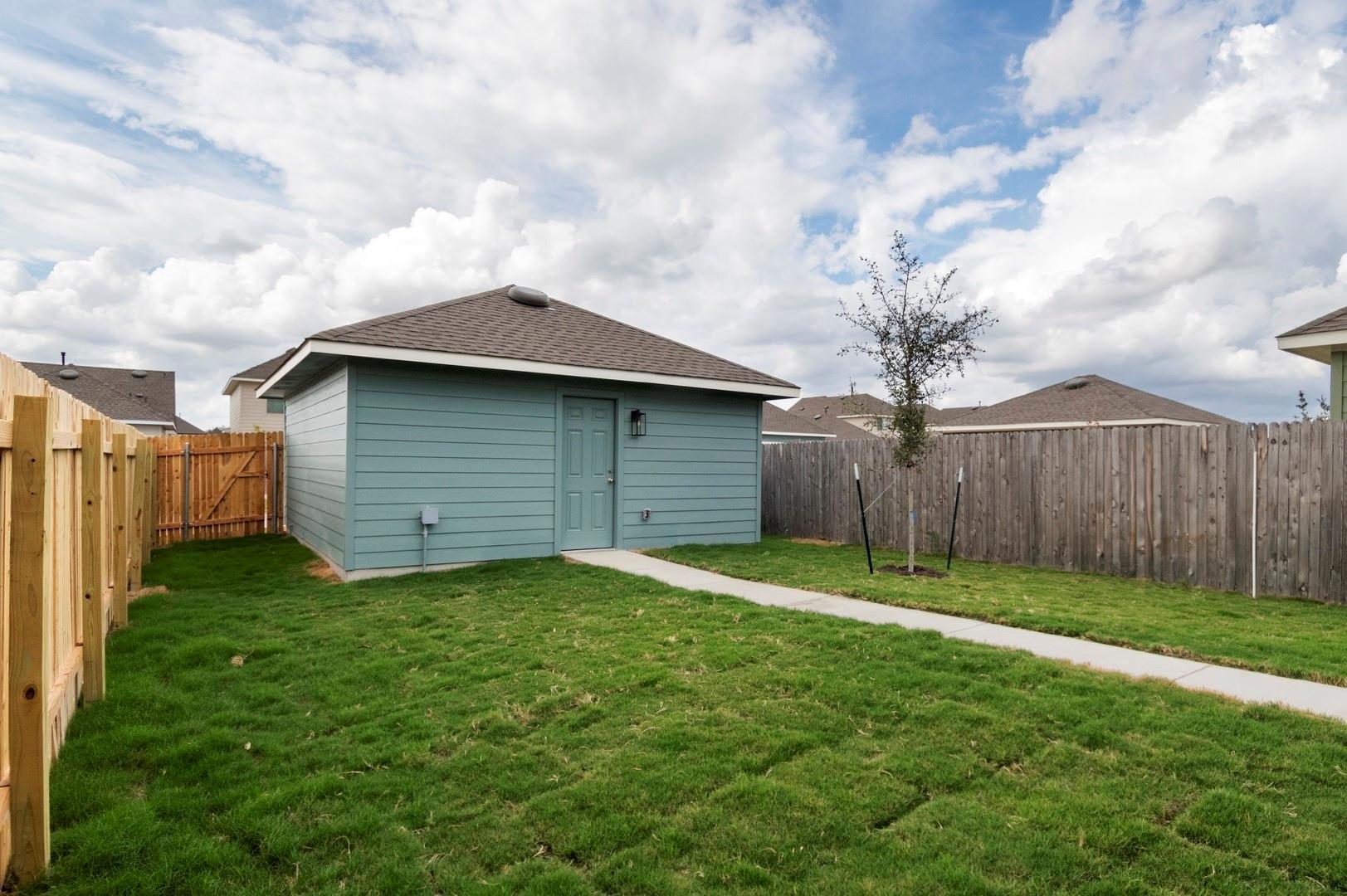 2752 Brand Iron Dr, San Marcos, TX 78666