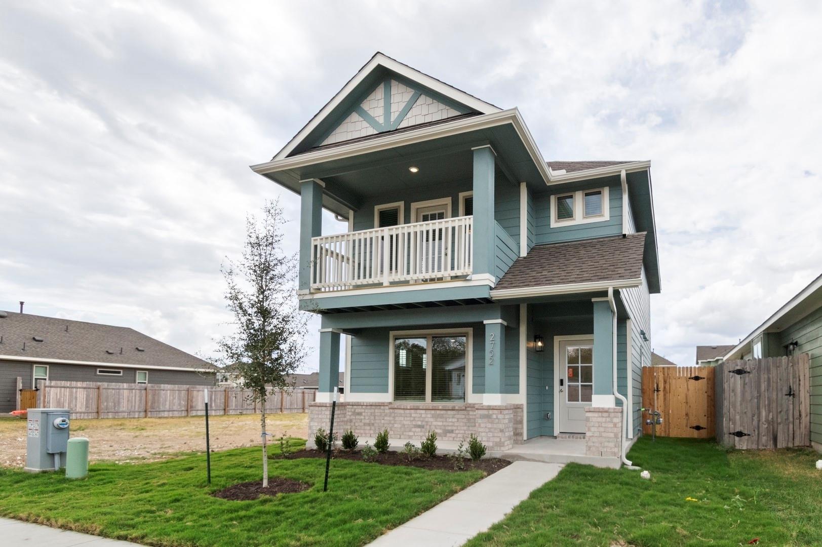 2752 Brand Iron Dr, San Marcos, TX 78666