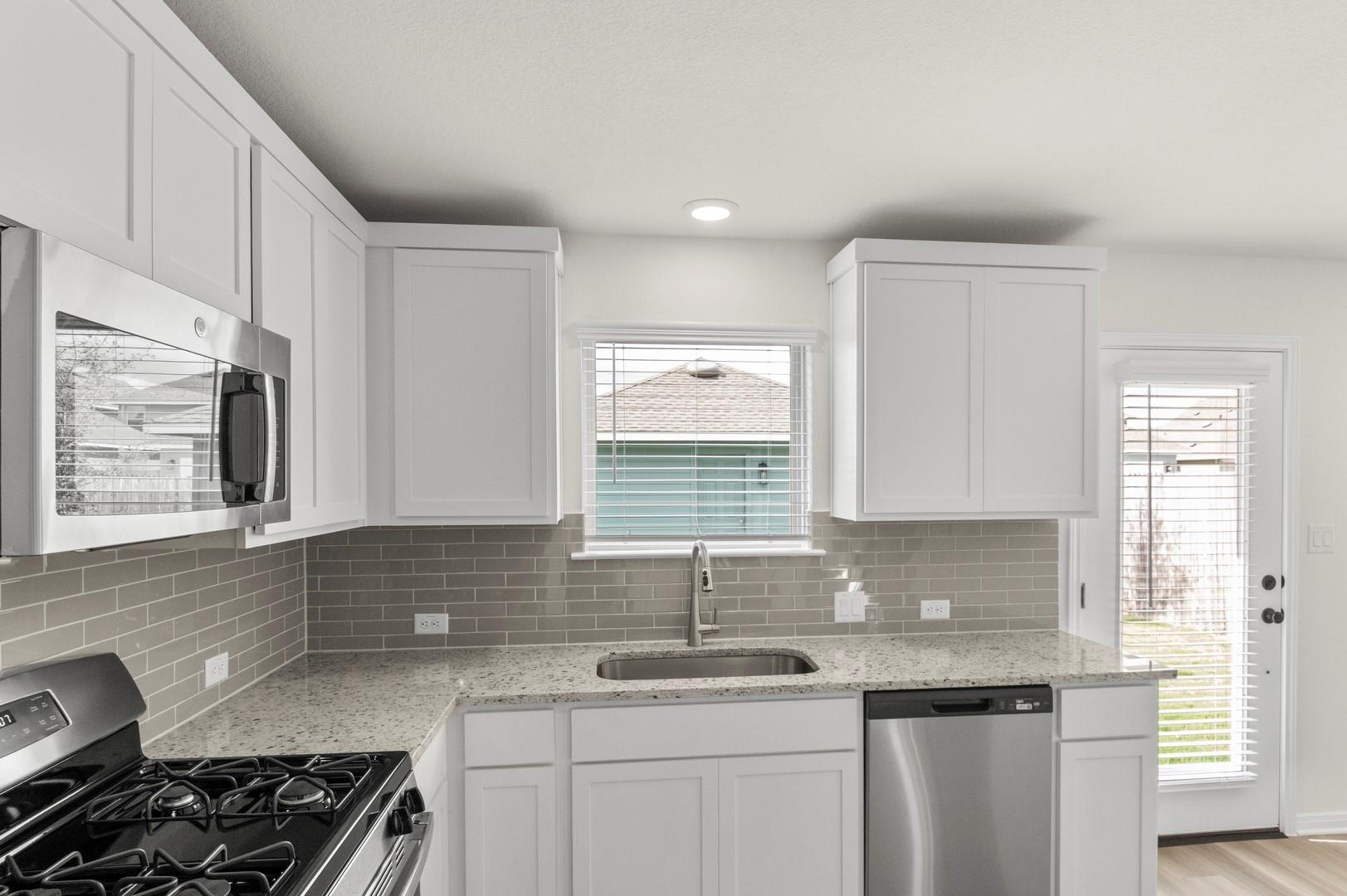 2752 Brand Iron Dr, San Marcos, TX 78666