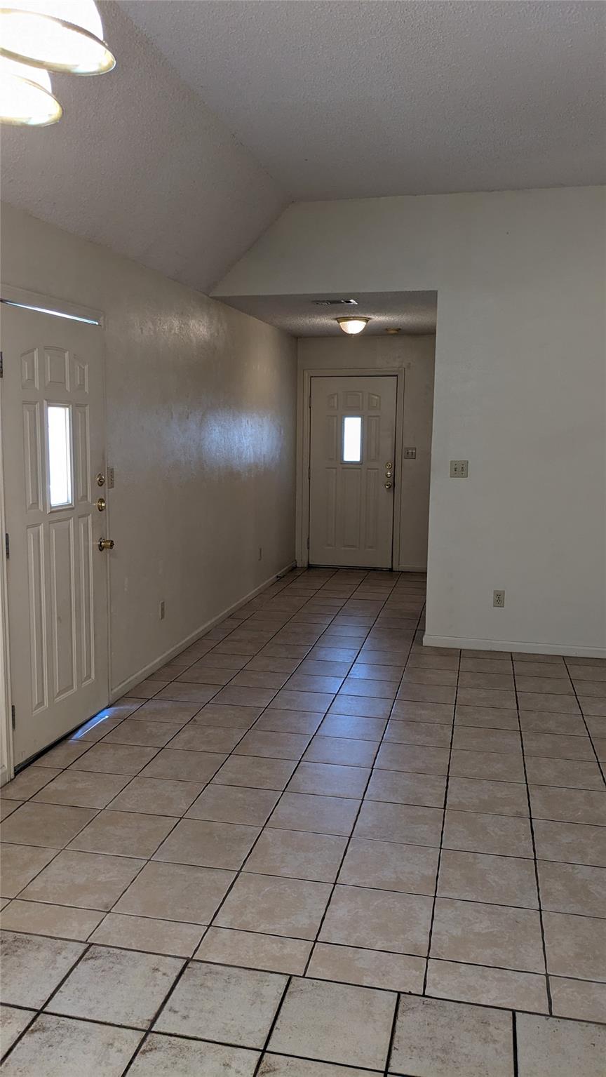 1300 N Bishop St, San Marcos, TX 78666