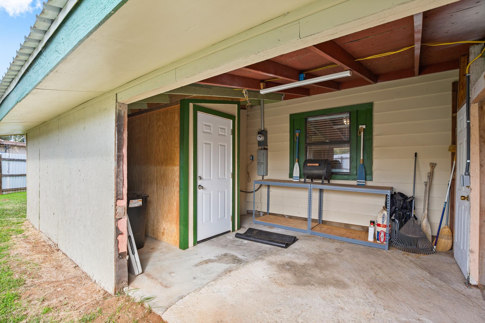 210 Striper Haven Ln, Buchanan Dam, TX 78609