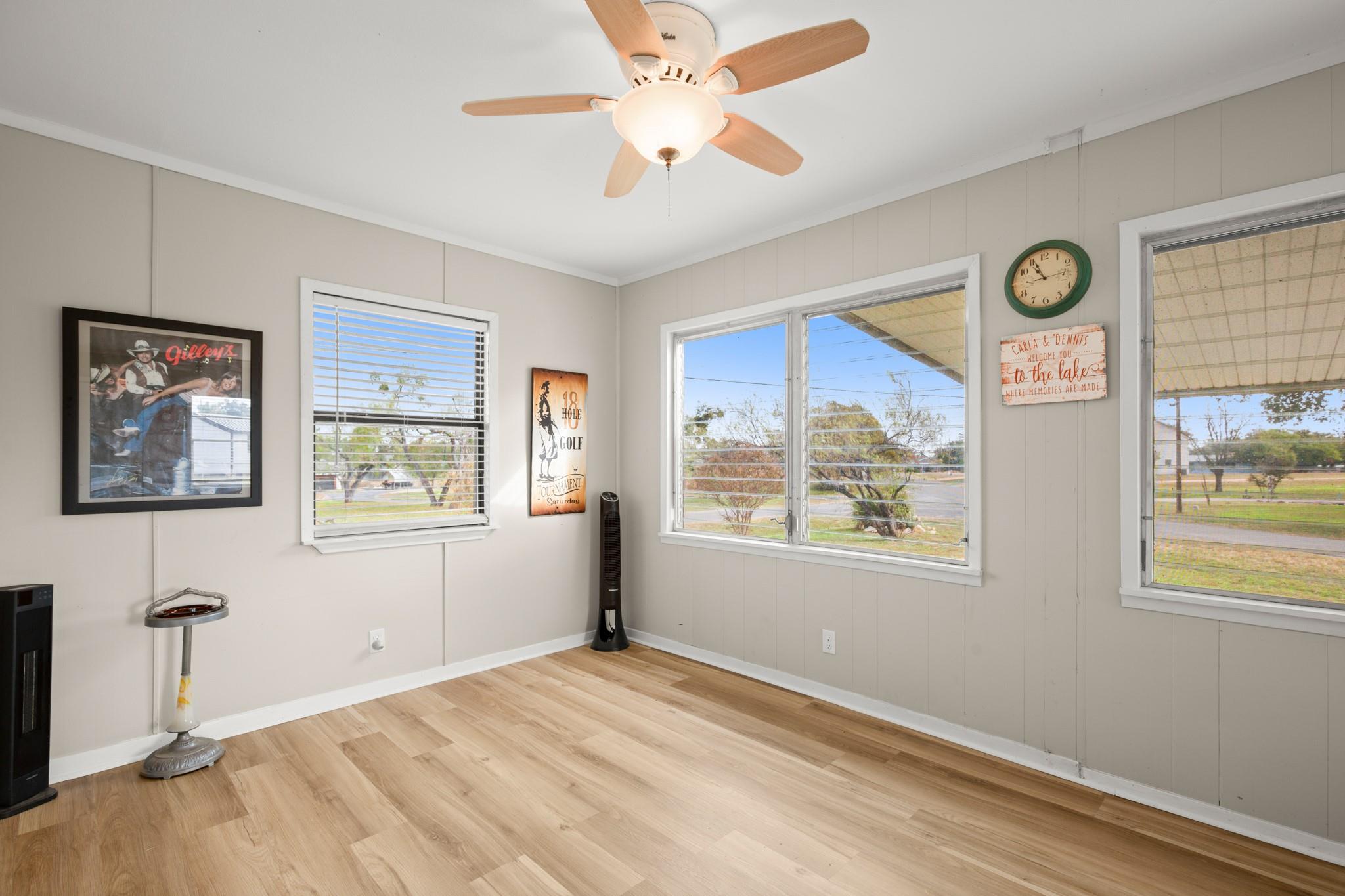 210 Striper Haven Ln, Buchanan Dam, TX 78609