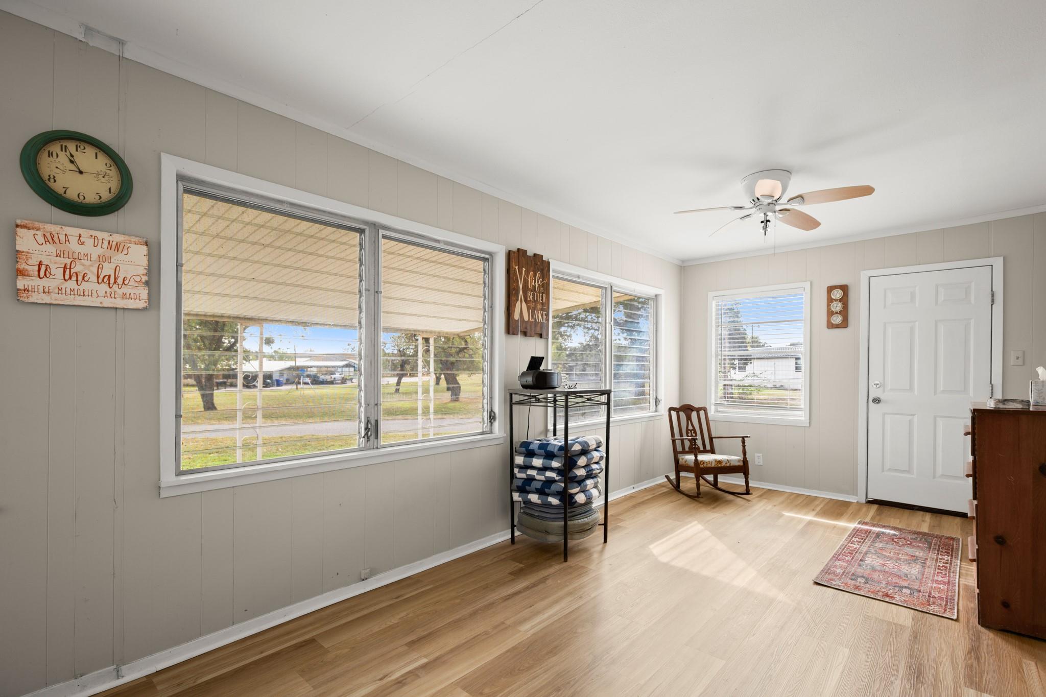 210 Striper Haven Ln, Buchanan Dam, TX 78609