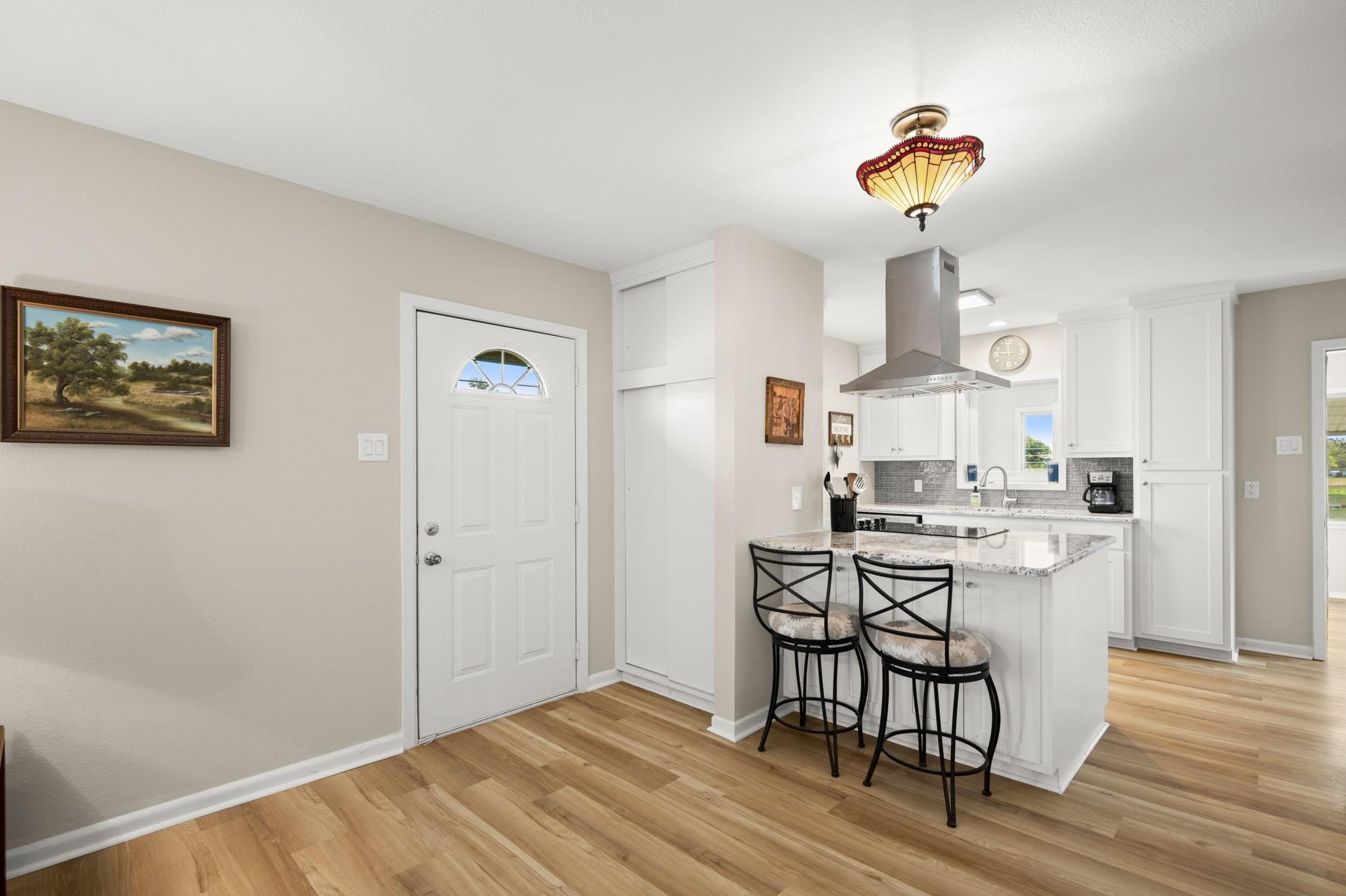 210 Striper Haven Ln, Buchanan Dam, TX 78609