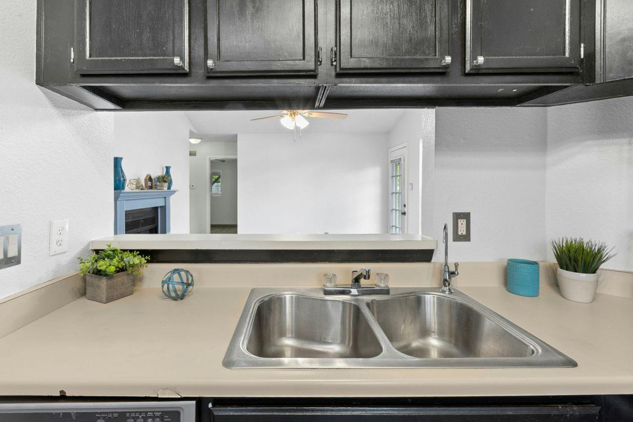 3102 Red Bay Dr, Cedar Park, TX 78613