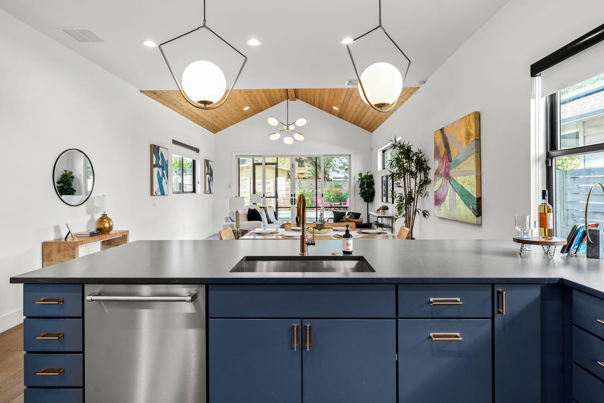 205 Ben Howell Dr, Austin, TX 78704