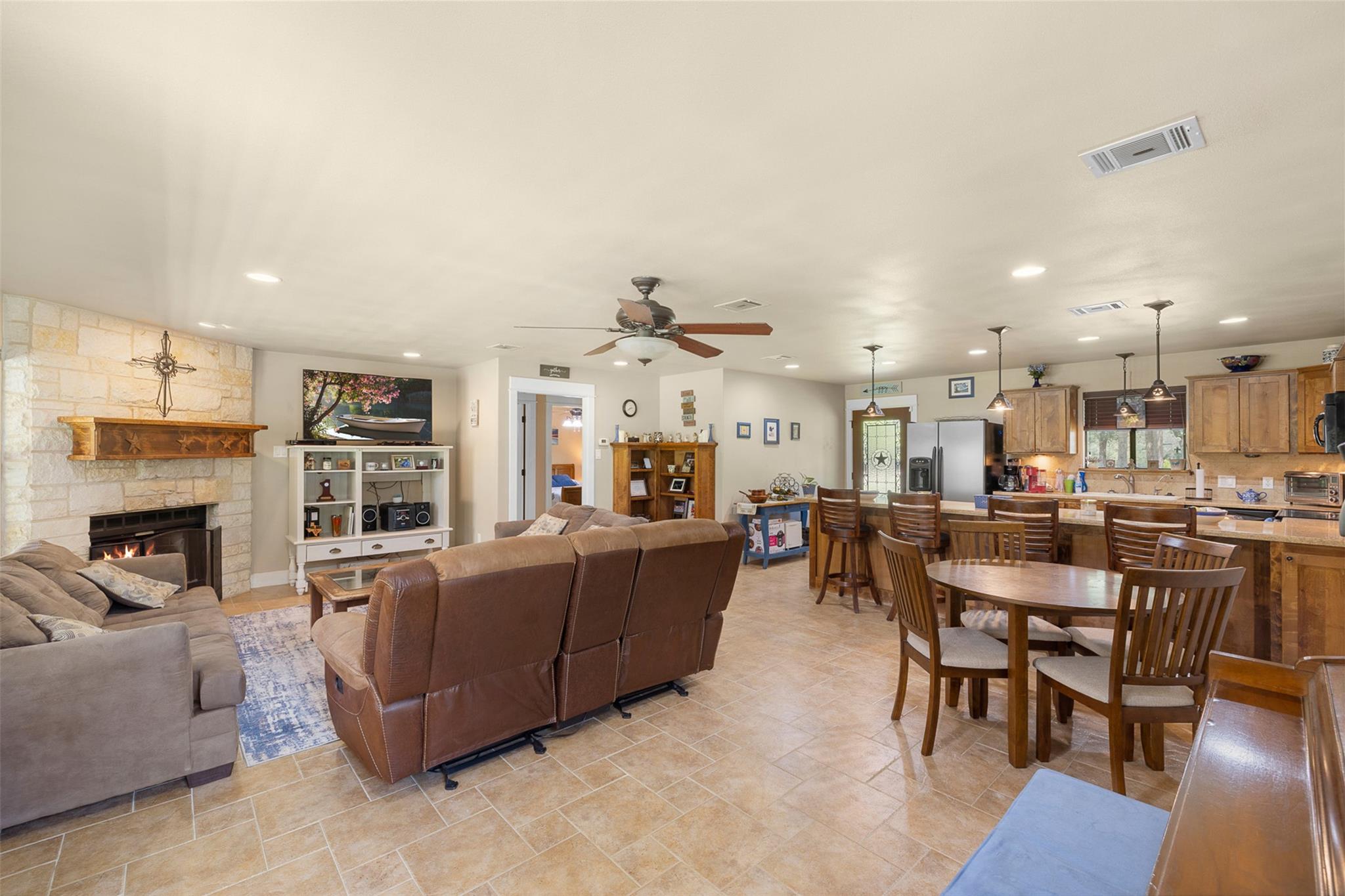 6481 Private Road 2003 Pr, Caldwell, TX 77836