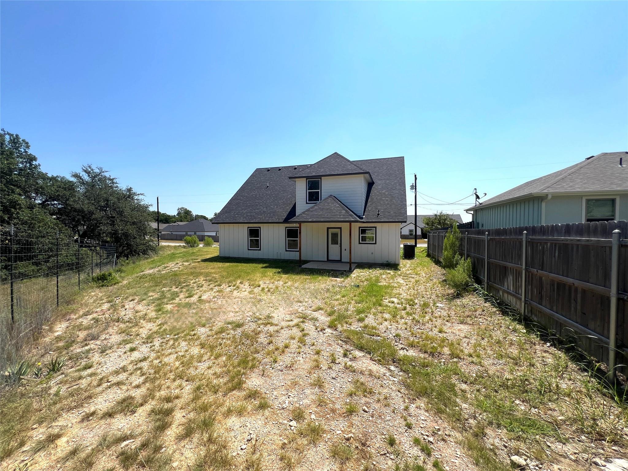 1218 Stone Valley Dr, Lampasas, TX 76550