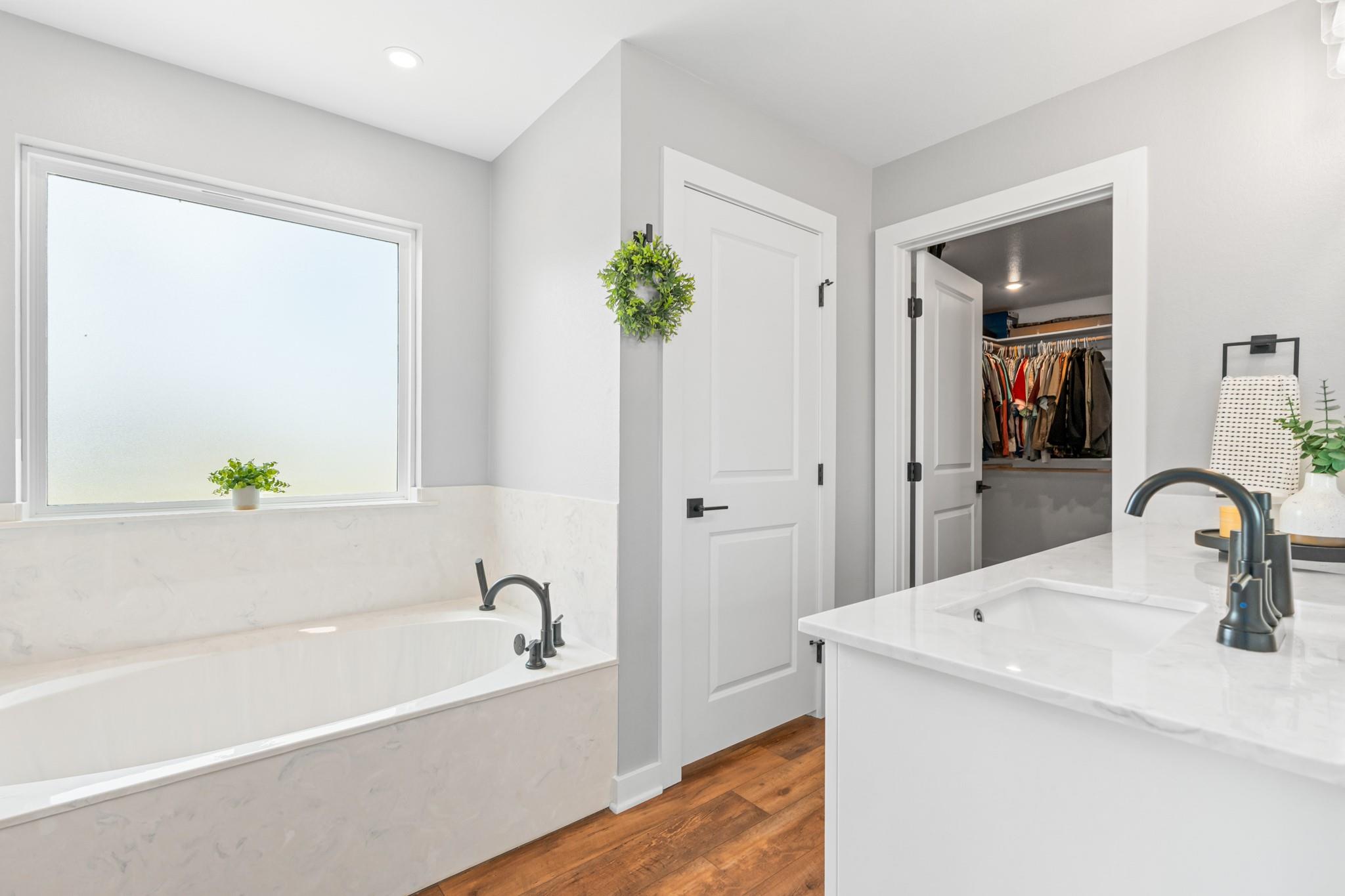 850 County Road 322, Rockdale, TX 76567