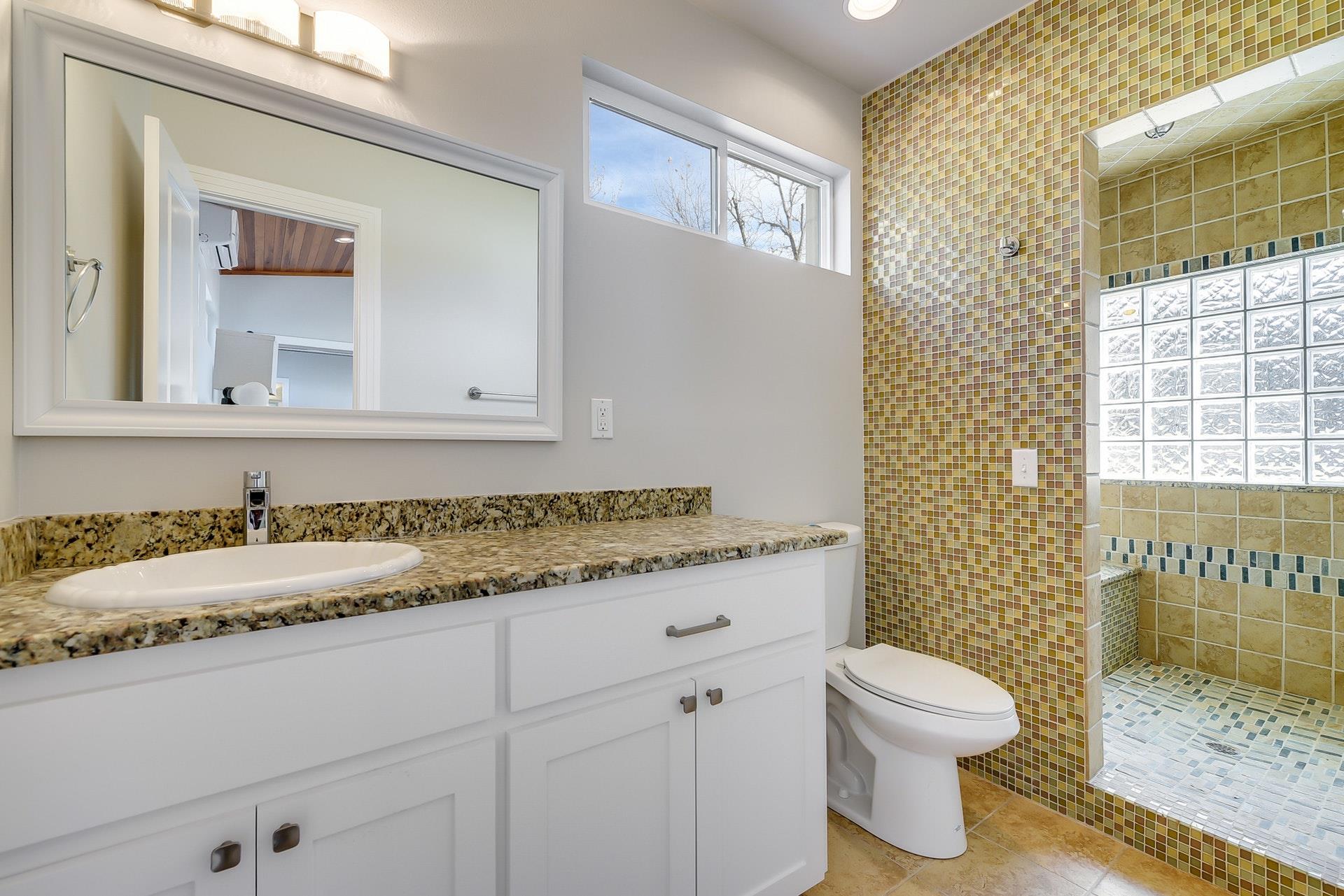 1004 Circle Dr, Kingsland, TX 78639