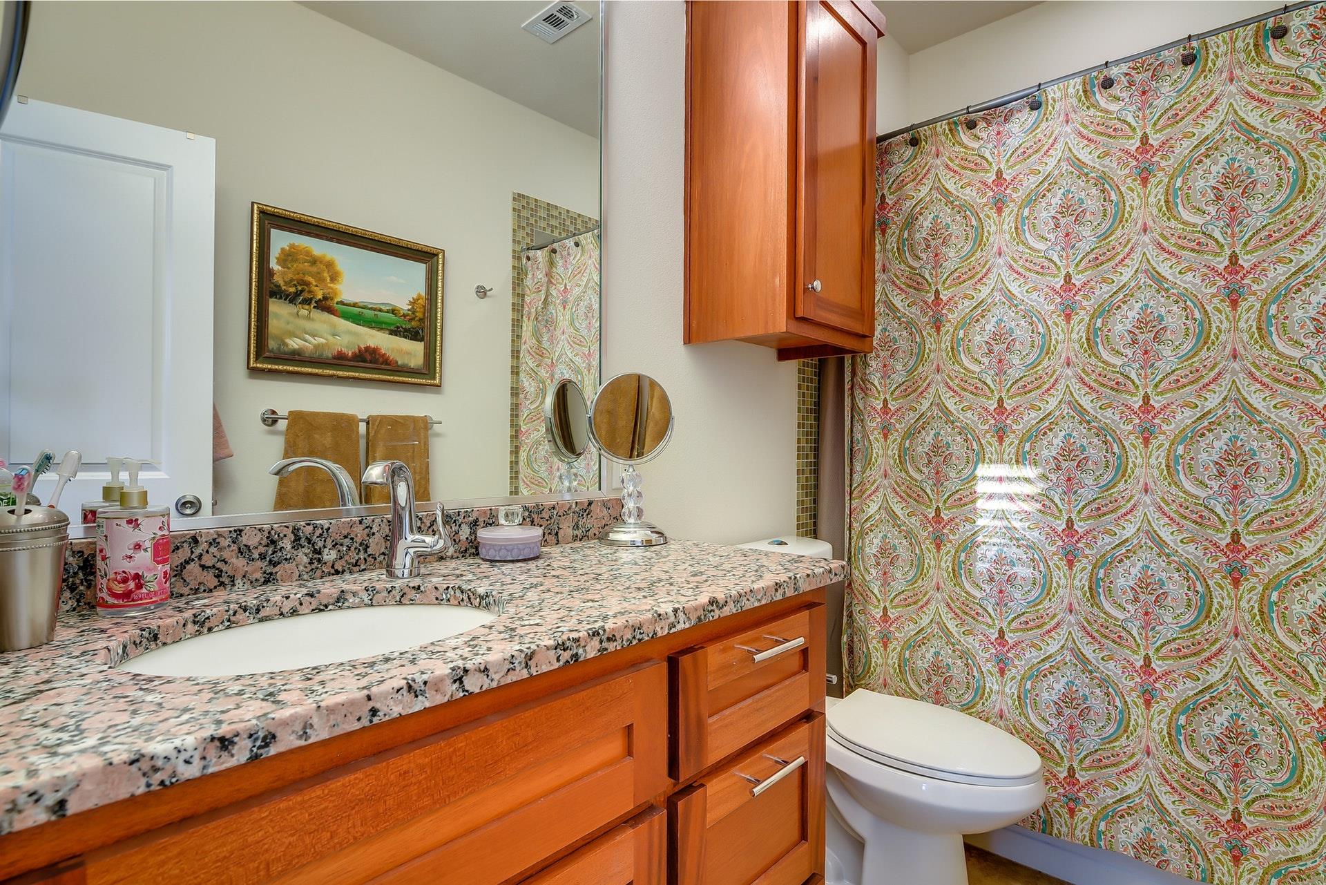 1004 Circle Dr, Kingsland, TX 78639