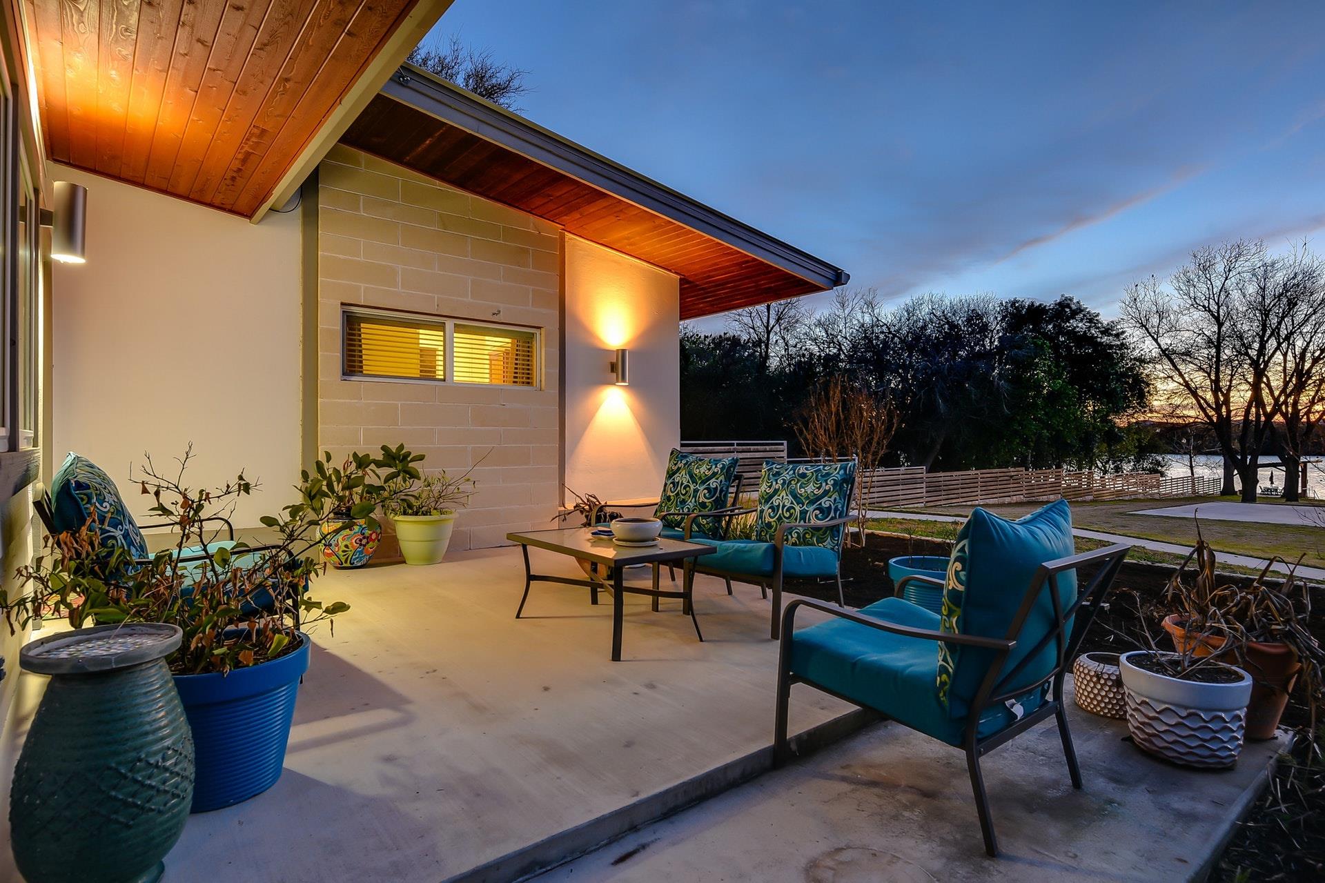 1004 Circle Dr, Kingsland, TX 78639