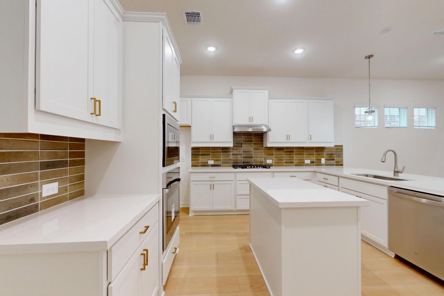 3936 Fulton Dr, Leander, TX 78641