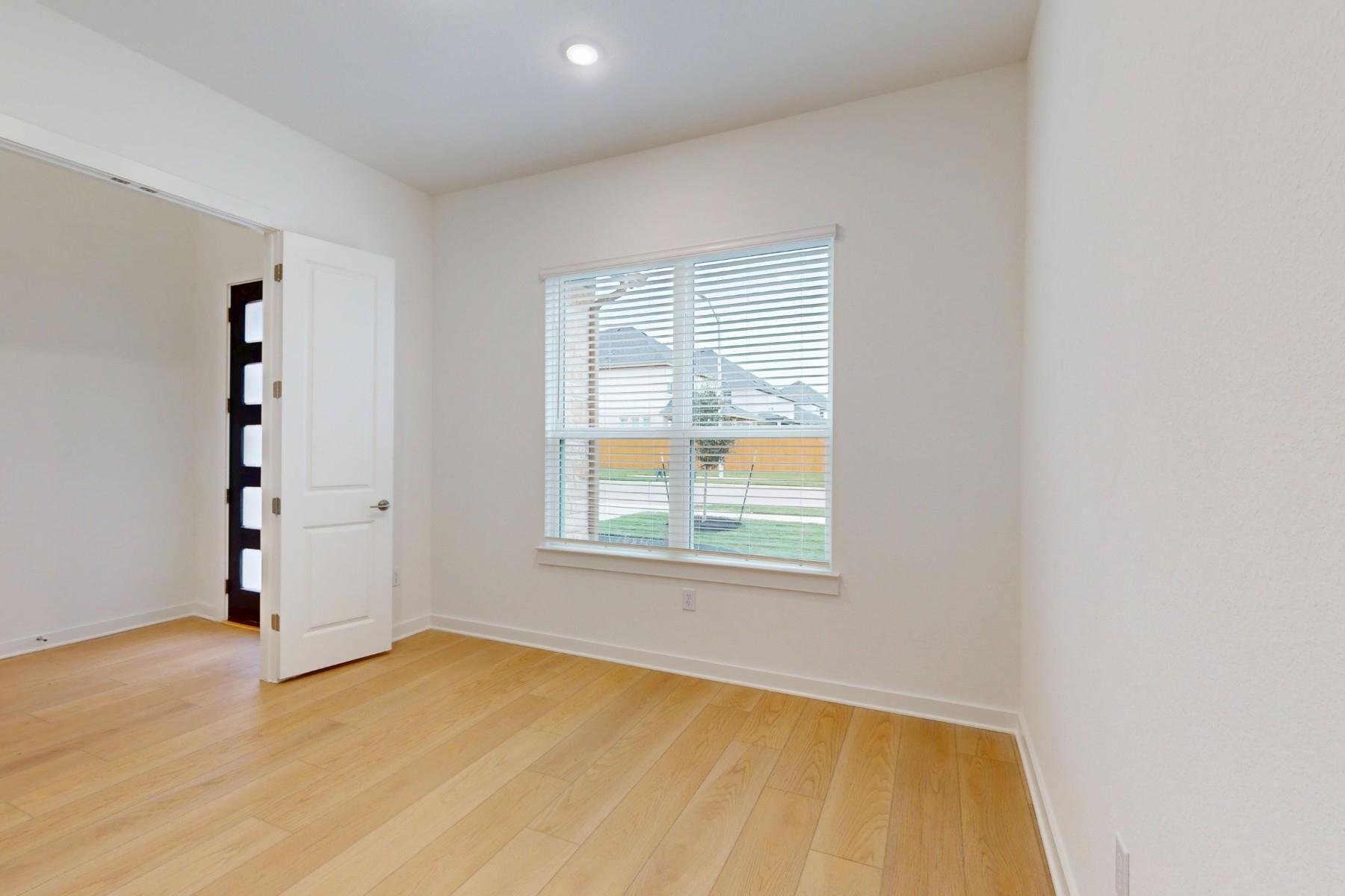 3936 Fulton Dr, Leander, TX 78641