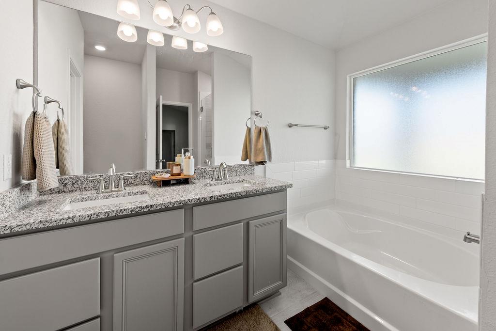 213 Gauge Rd, Thorndale, TX 76577