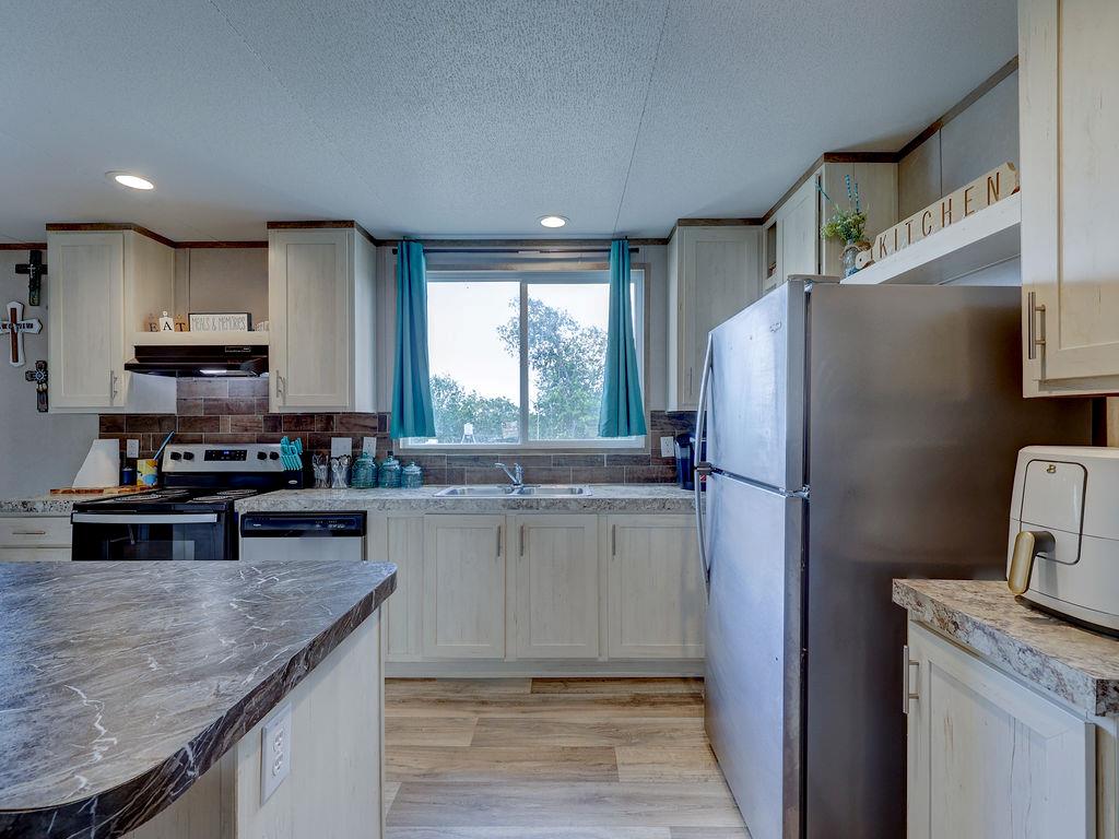 19645 Buttermilk Ln, Salado, TX 76571