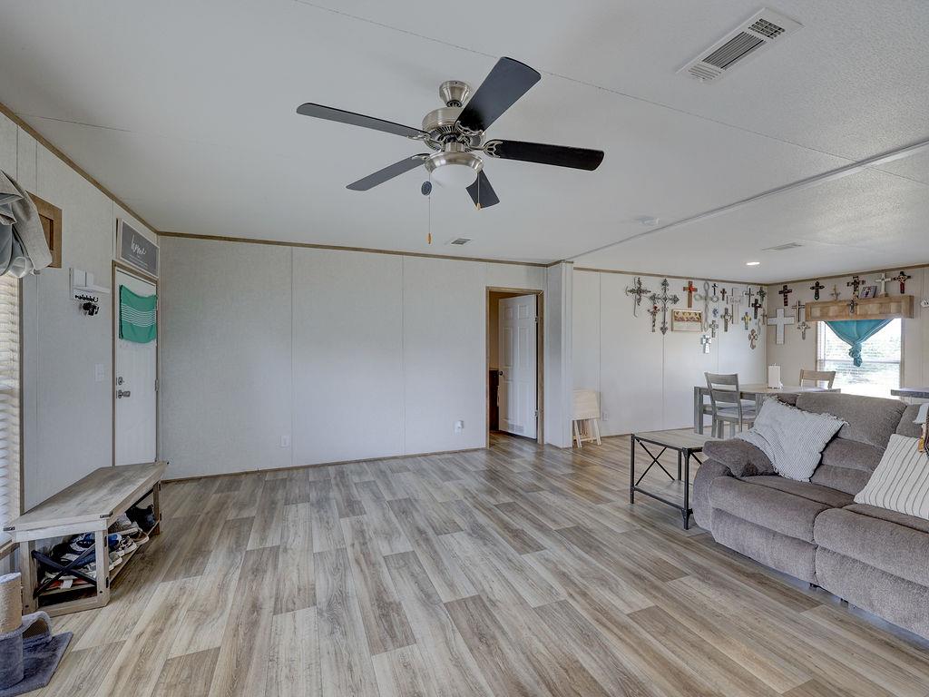 19645 Buttermilk Ln, Salado, TX 76571