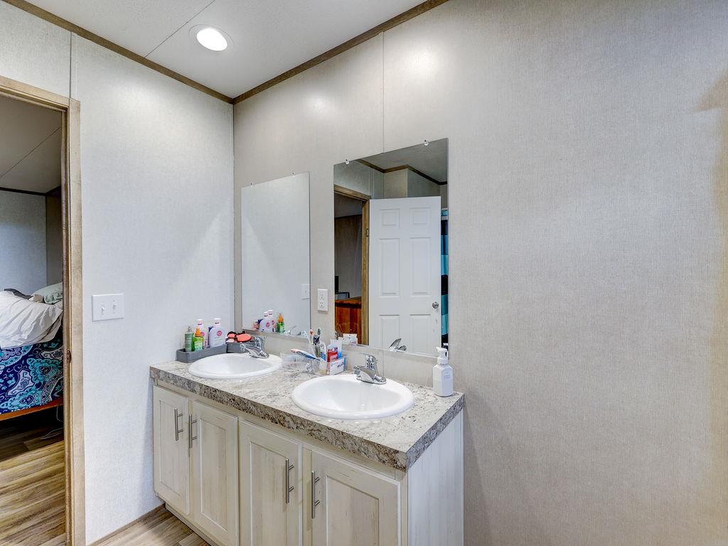 19645 Buttermilk Ln, Salado, TX 76571