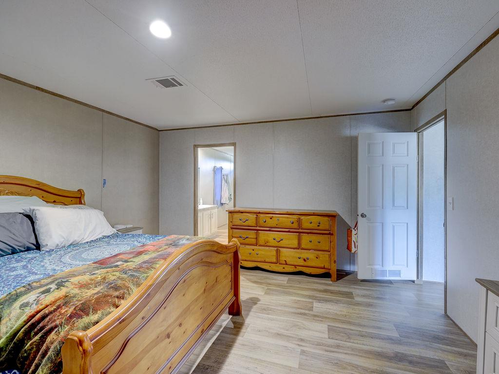 19645 Buttermilk Ln, Salado, TX 76571