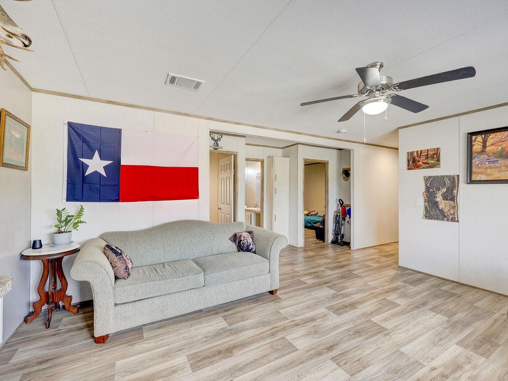 19645 Buttermilk Ln, Salado, TX 76571