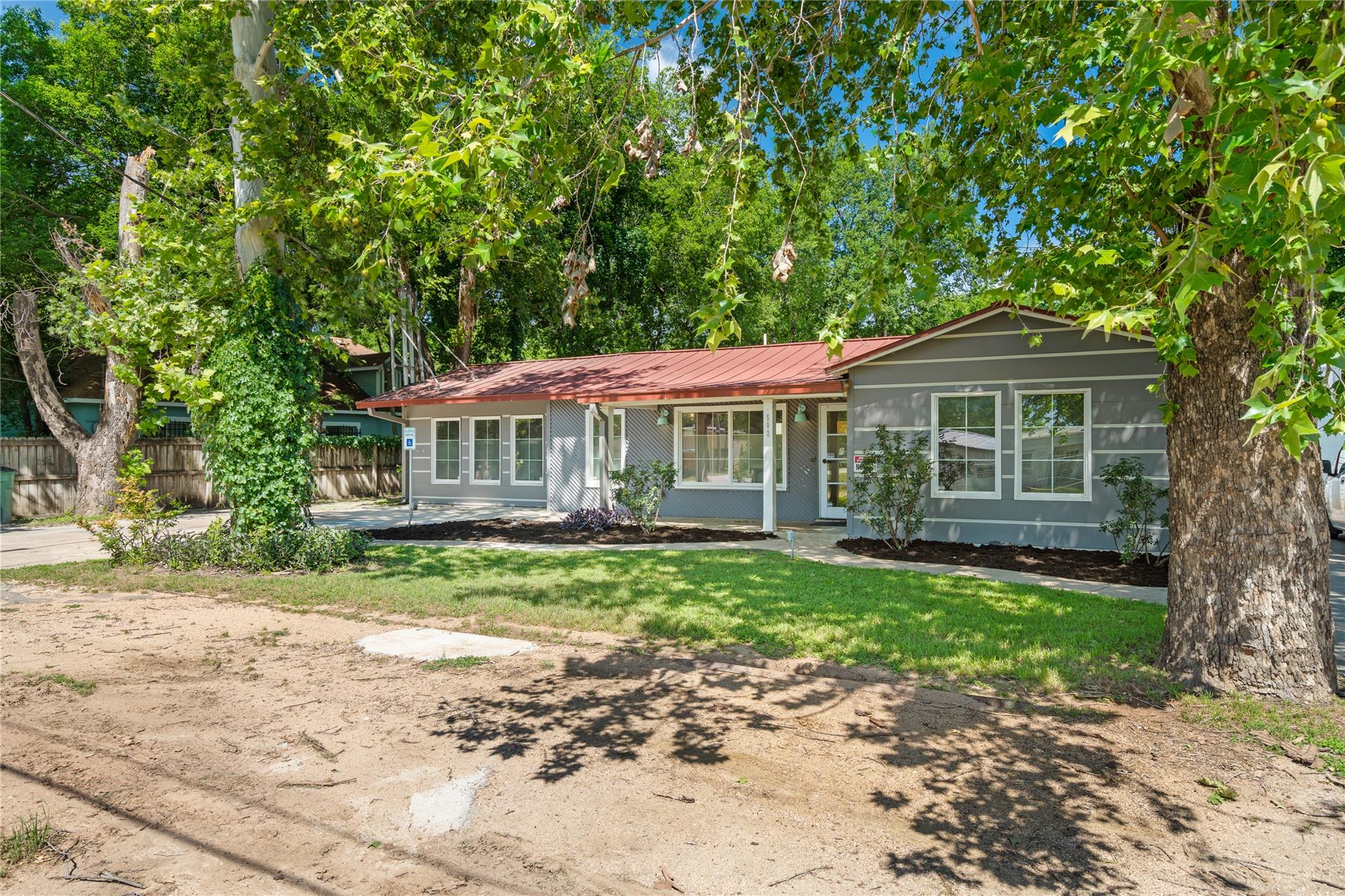 502 Thompson Ln, Austin, TX 78742