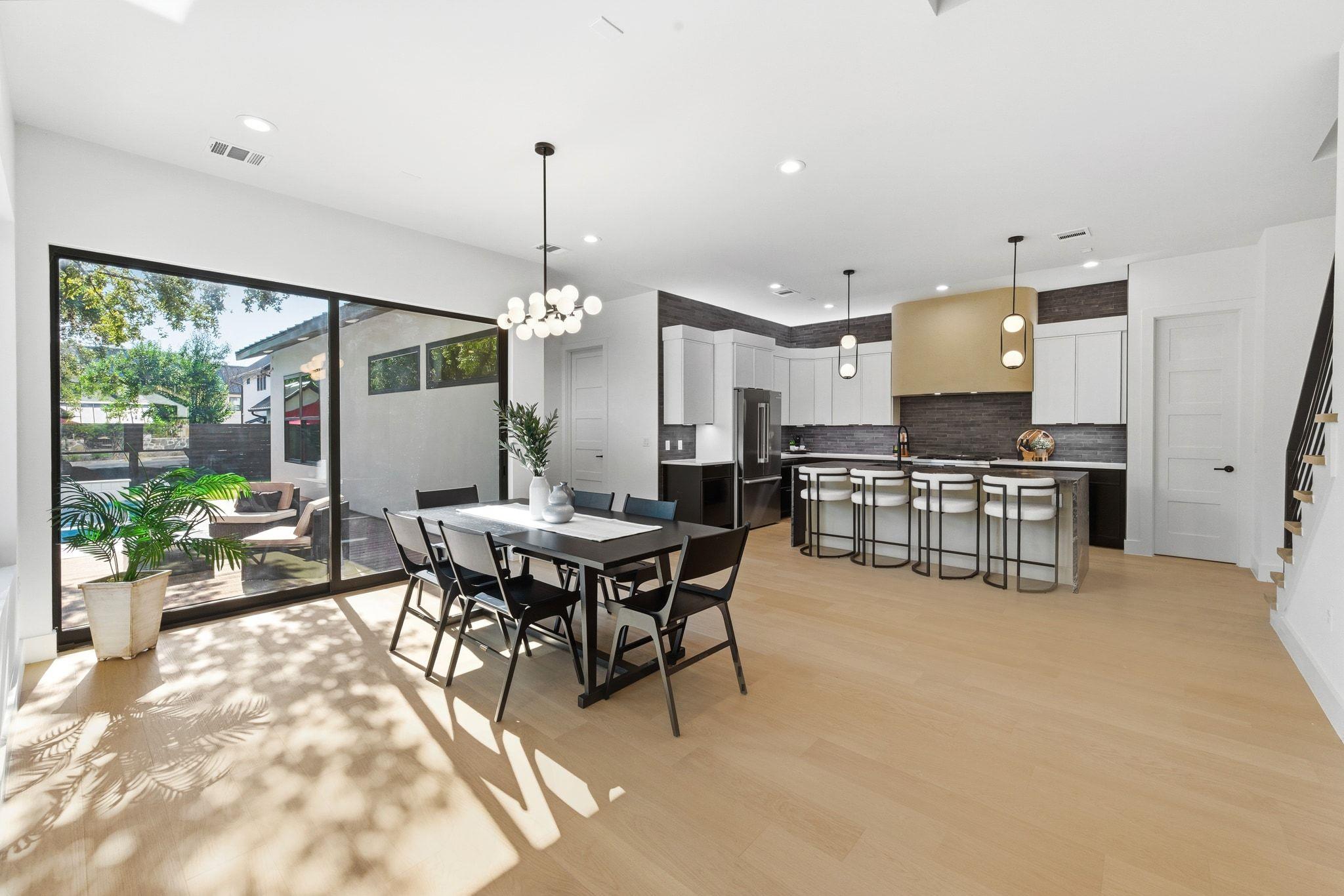 711 Kinney Ave, Austin, TX 78704