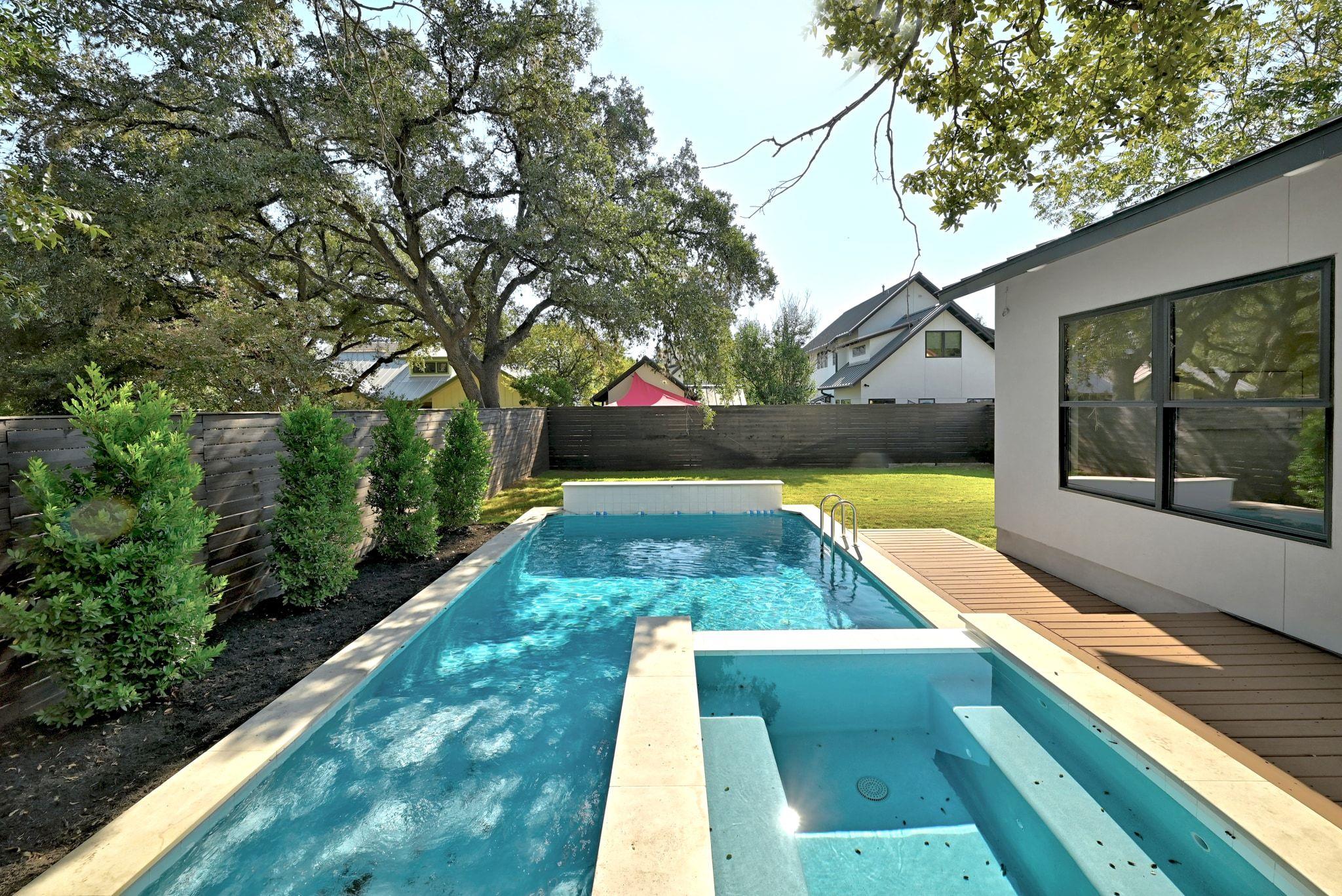 711 Kinney Ave, Austin, TX 78704