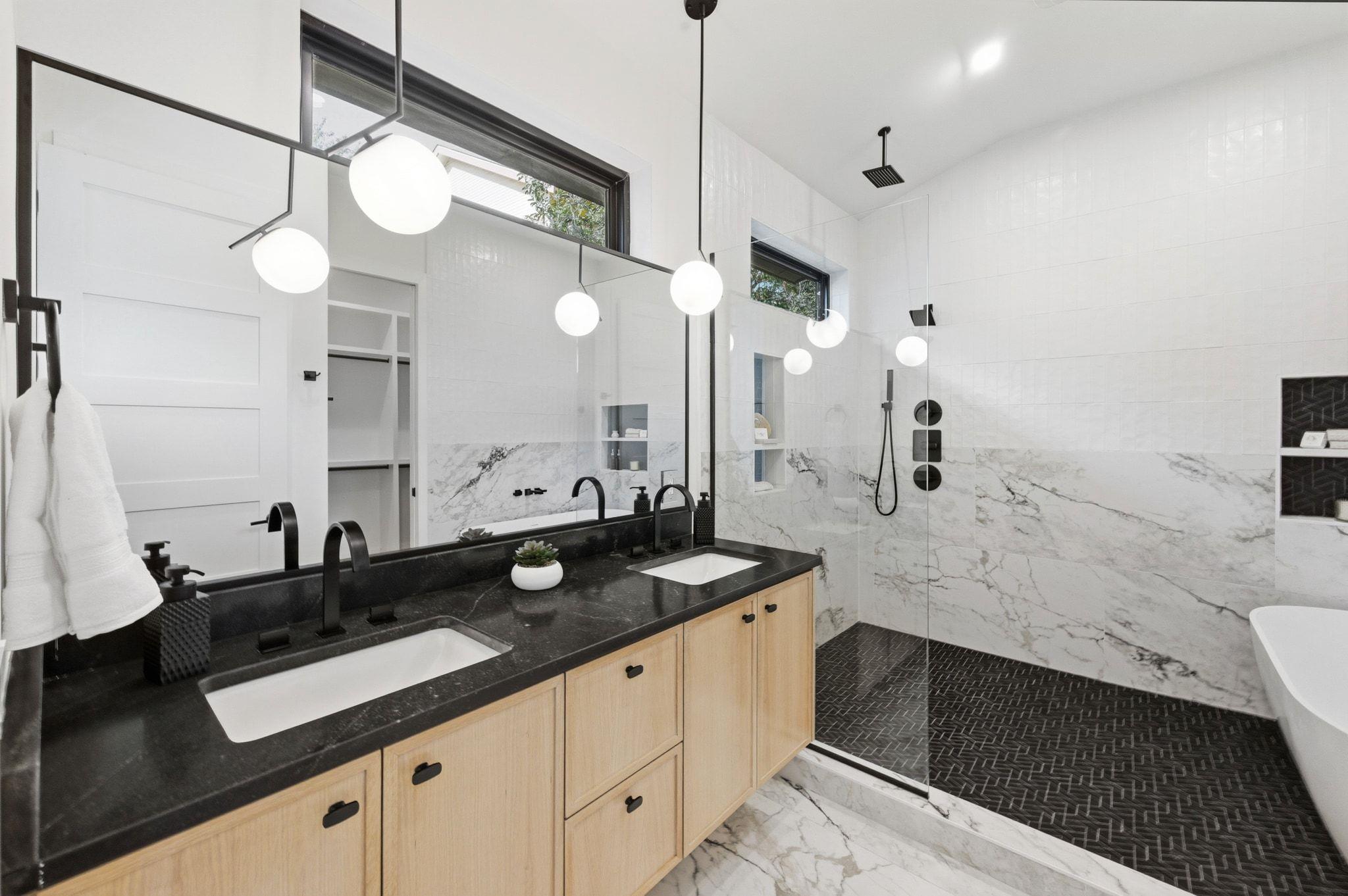 711 Kinney Ave, Austin, TX 78704