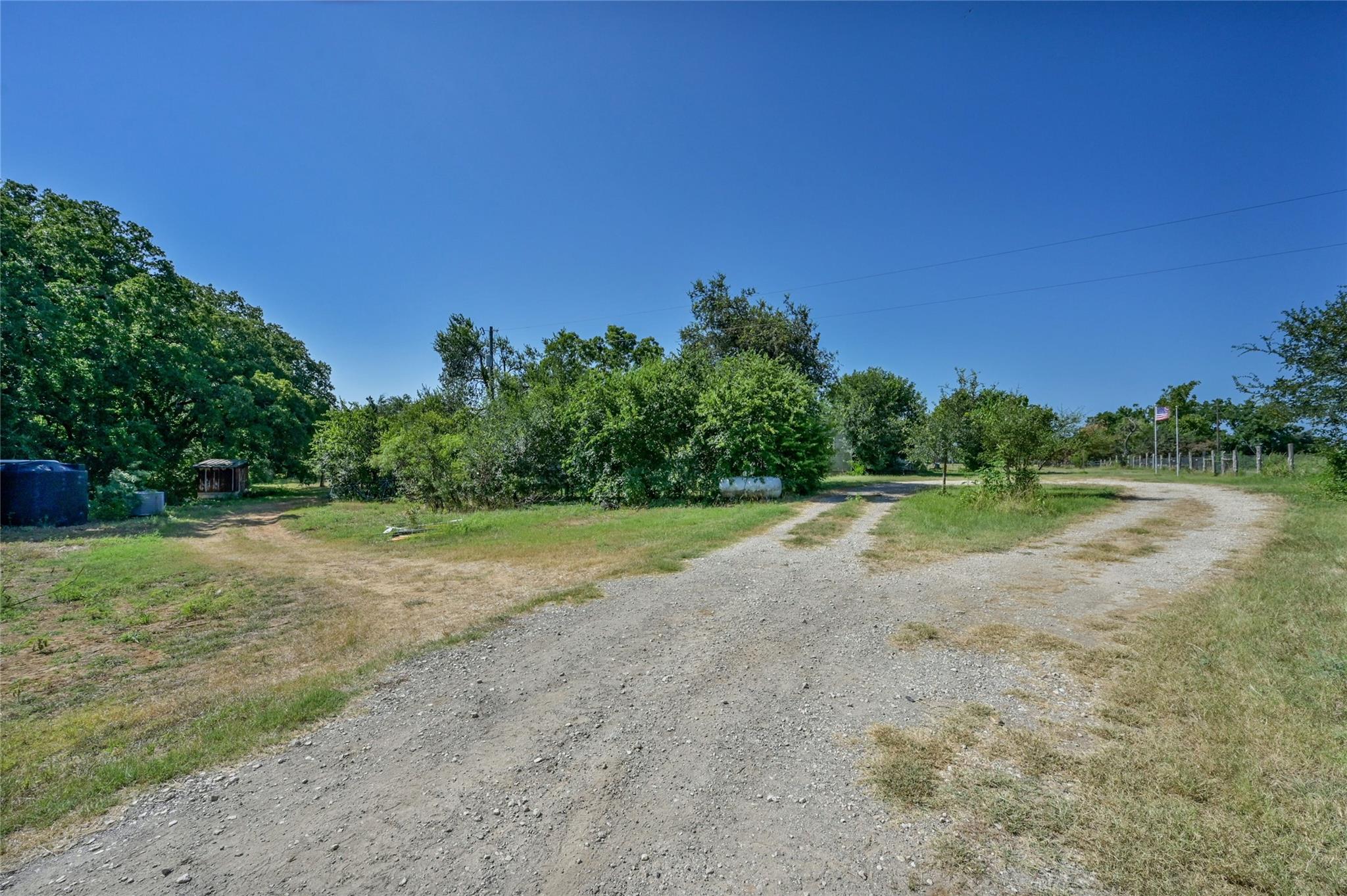 681 County Road 474, Elgin, TX 78621