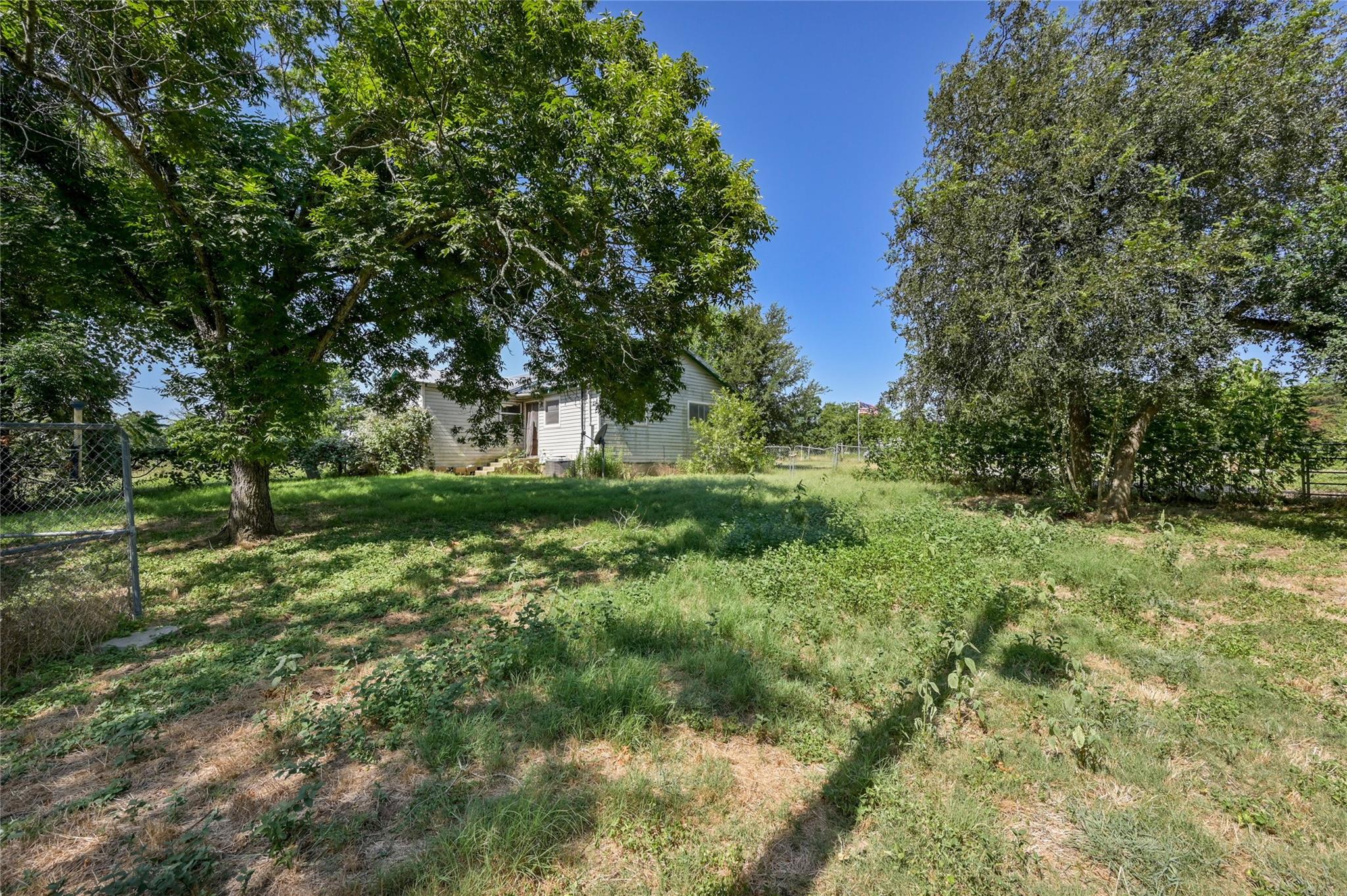681 County Road 474, Elgin, TX 78621