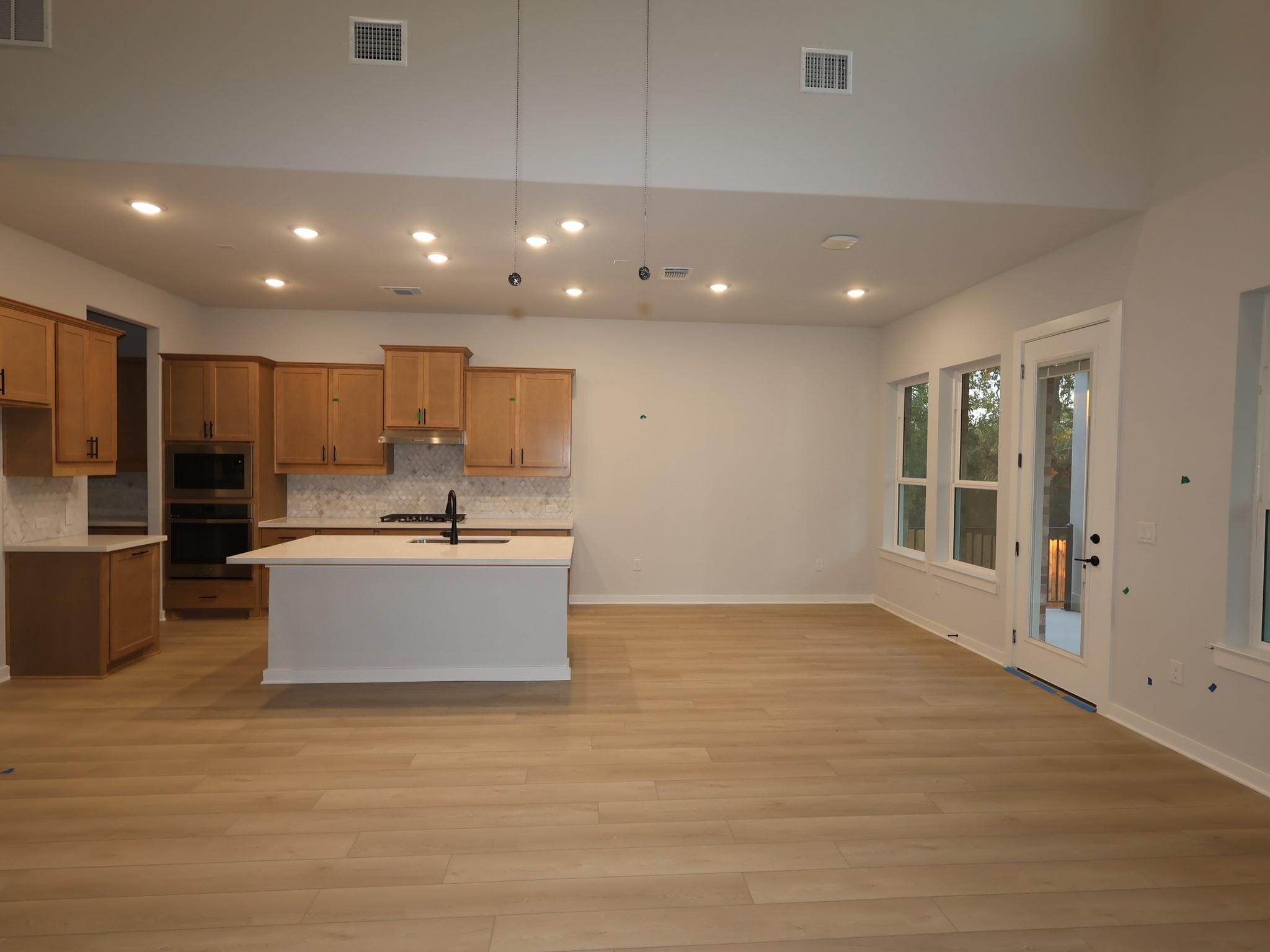 3940 Fulton Dr, Leander, TX 78641