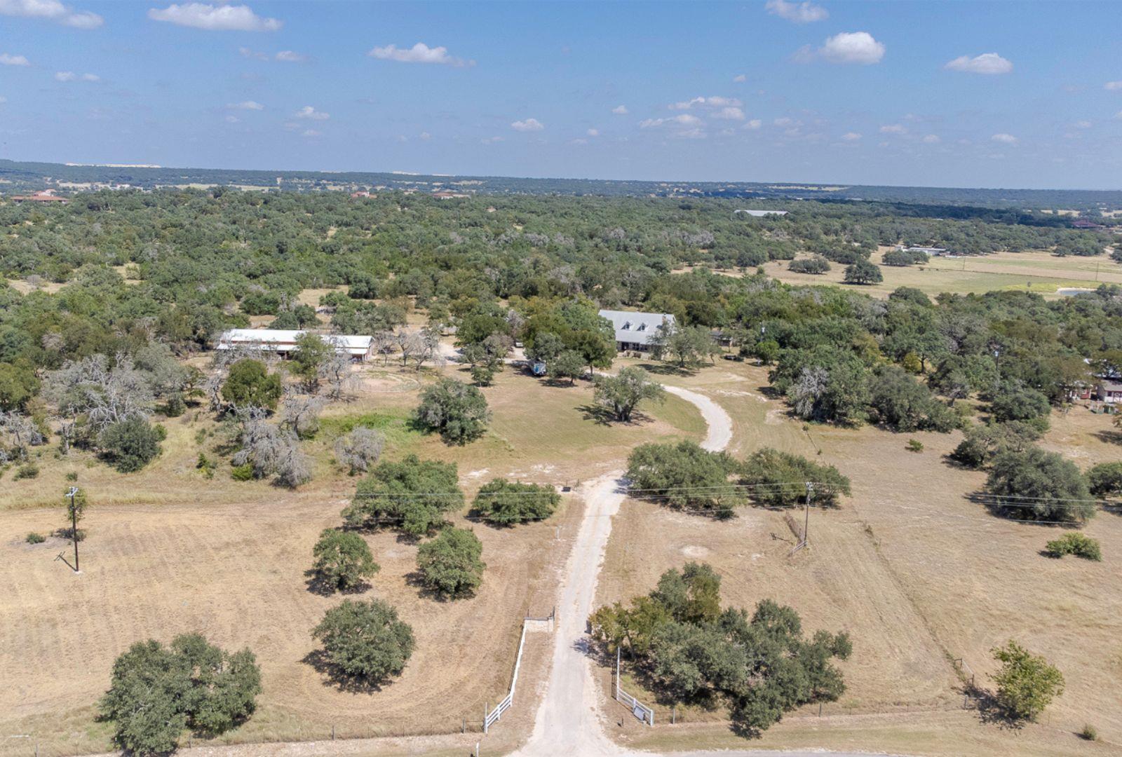 2010 County Road 233, Florence, TX 76527