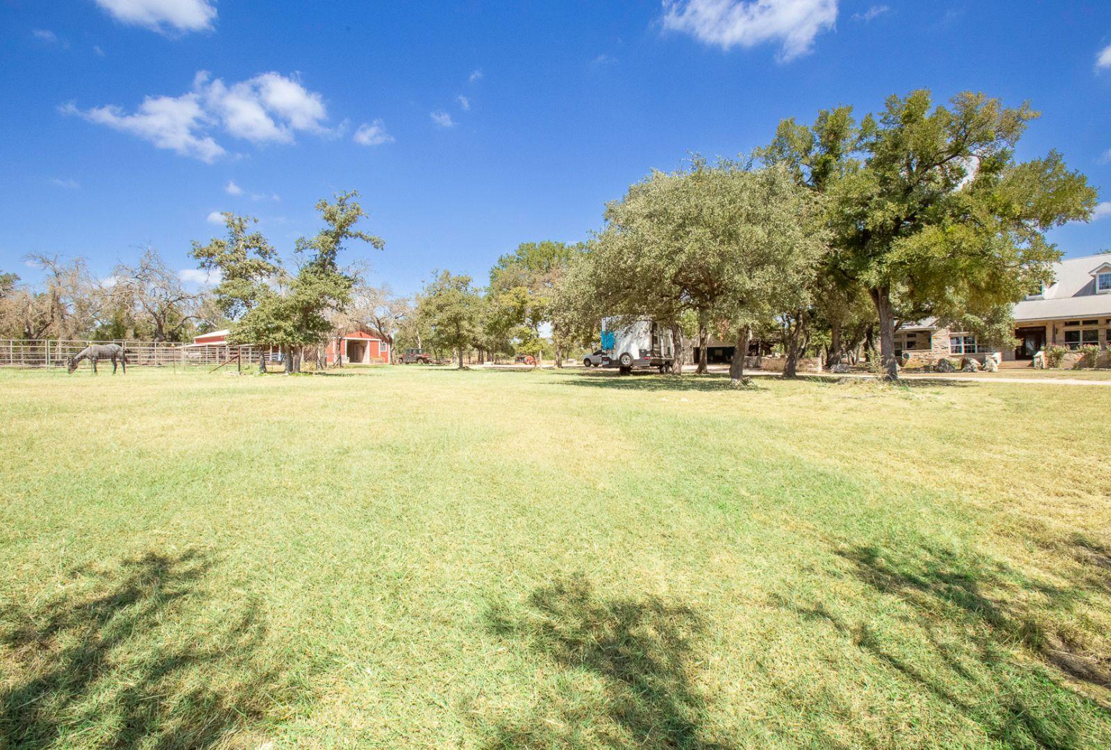 2010 County Road 233, Florence, TX 76527