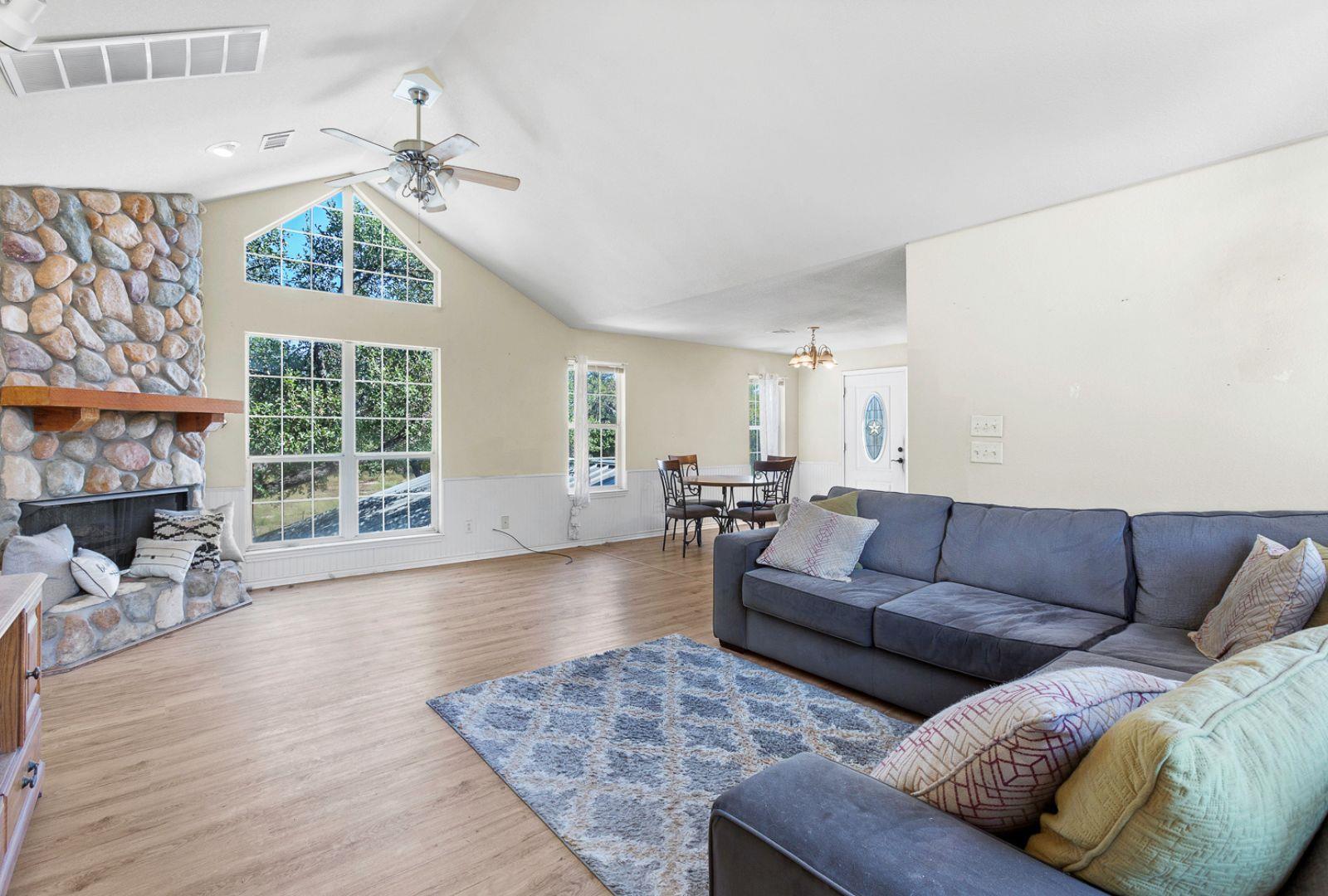 2010 County Road 233, Florence, TX 76527