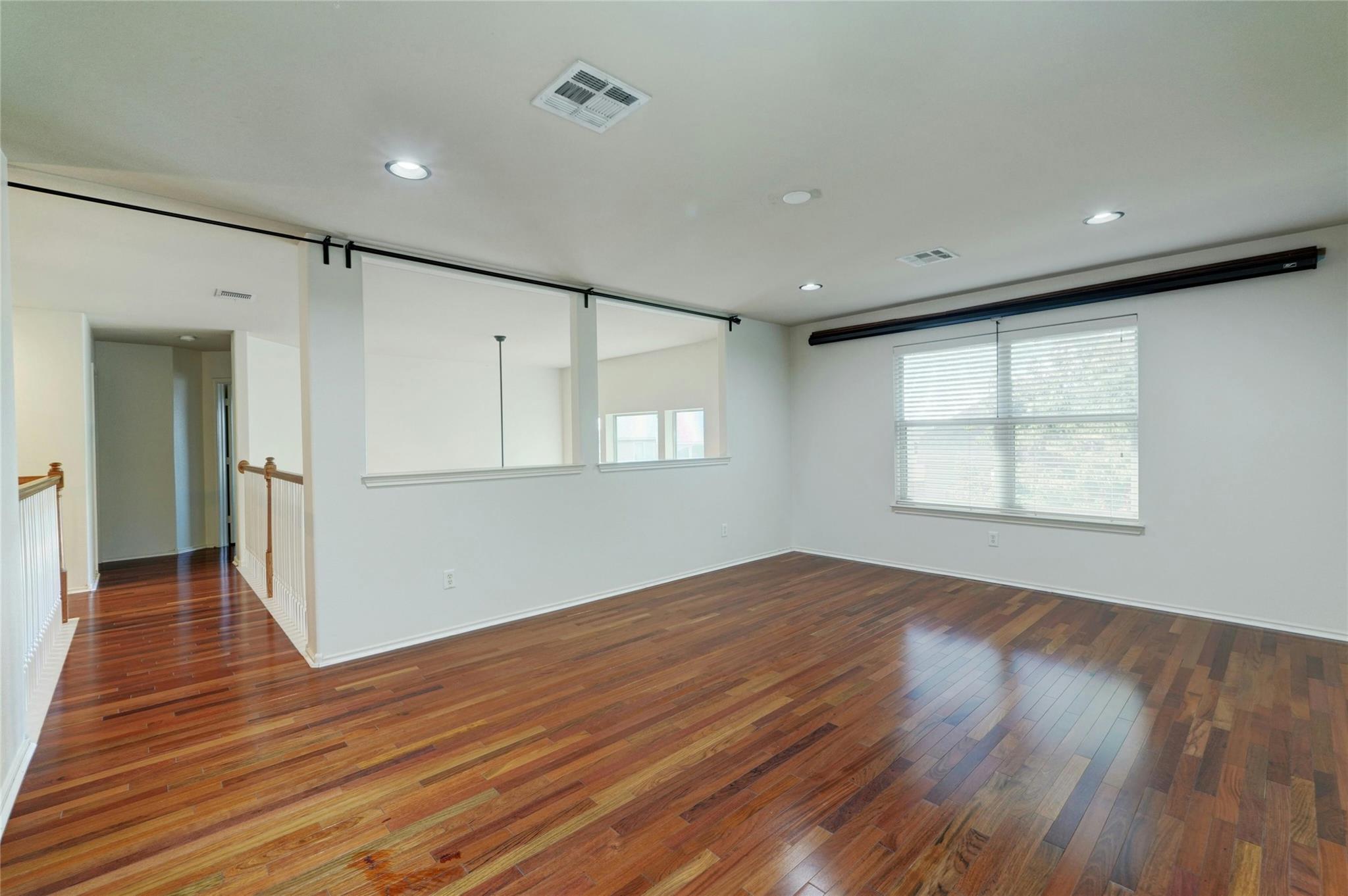 8227 Liberty Walk Dr, Round Rock, TX 78681