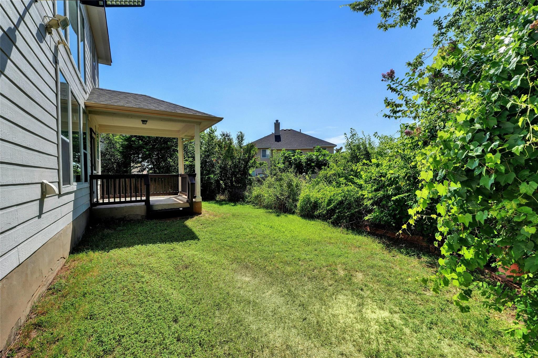 8227 Liberty Walk Dr, Round Rock, TX 78681