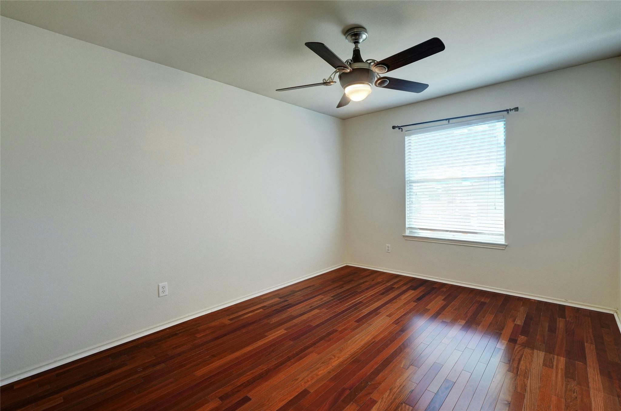 8227 Liberty Walk Dr, Round Rock, TX 78681